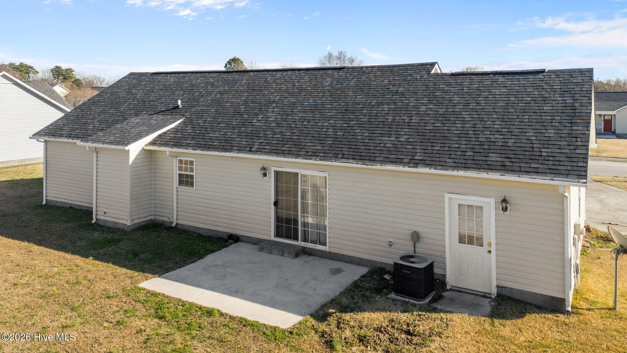 100550367 | Photo 40