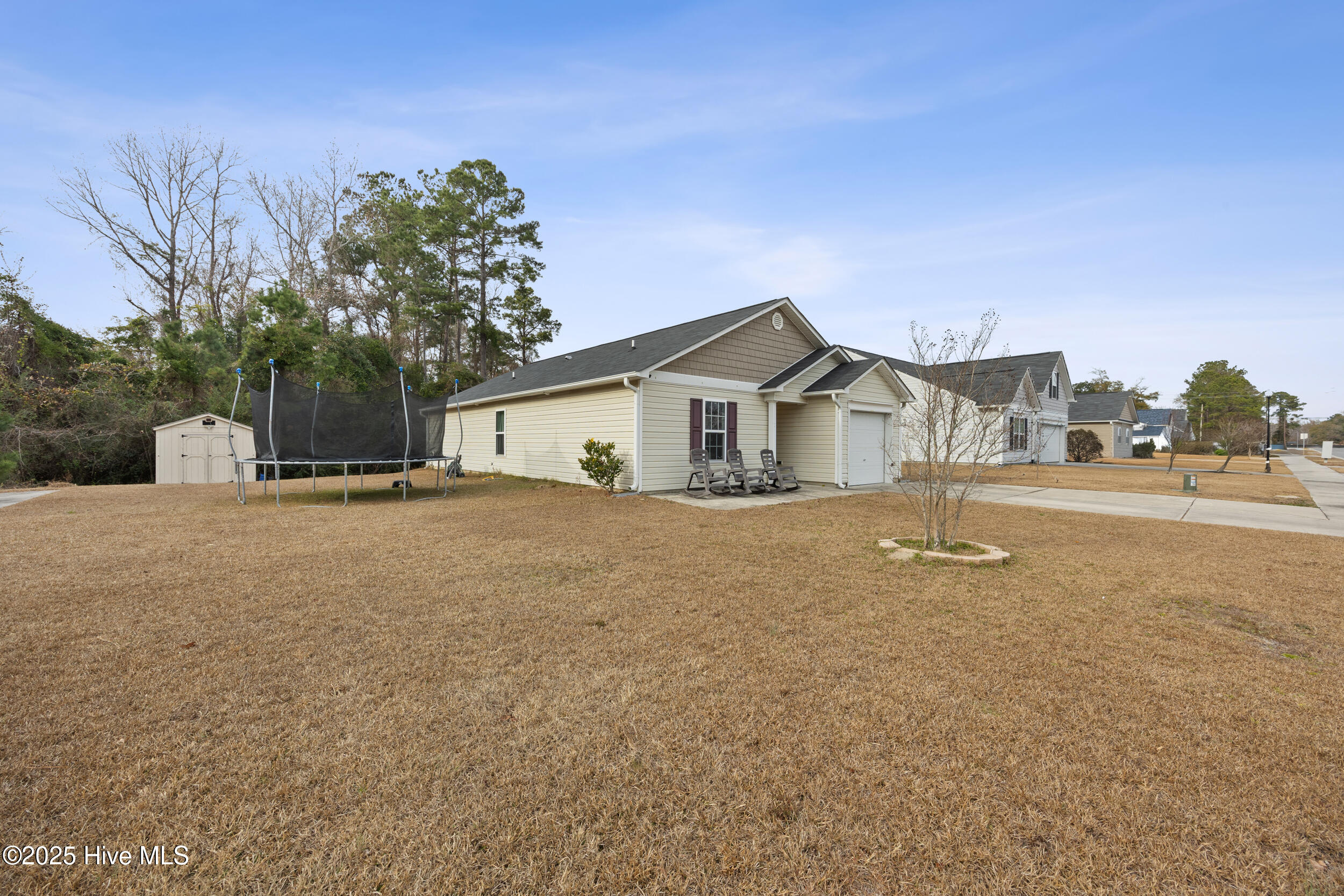 100546201 | Photo 29