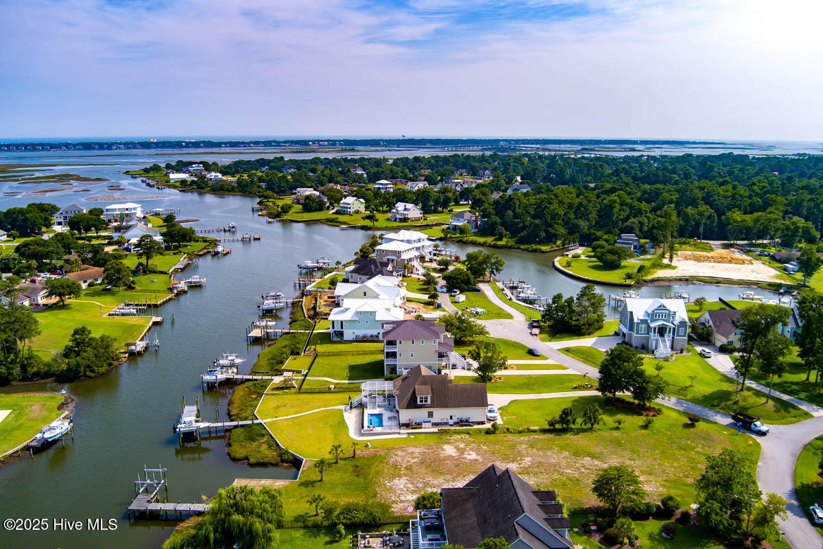 100558486 | Photo 23