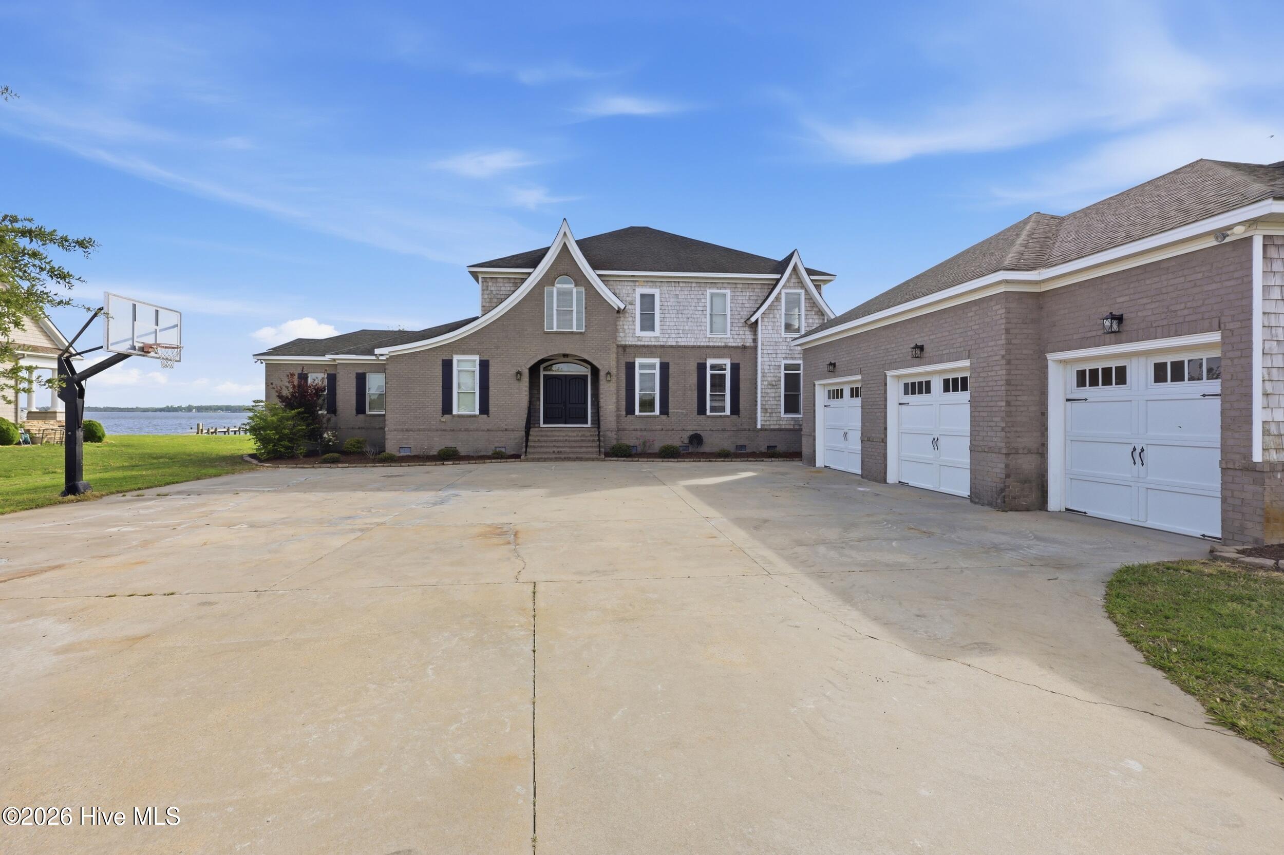 503 Pointe Vista Drive, Elizabeth City, NC, 27909