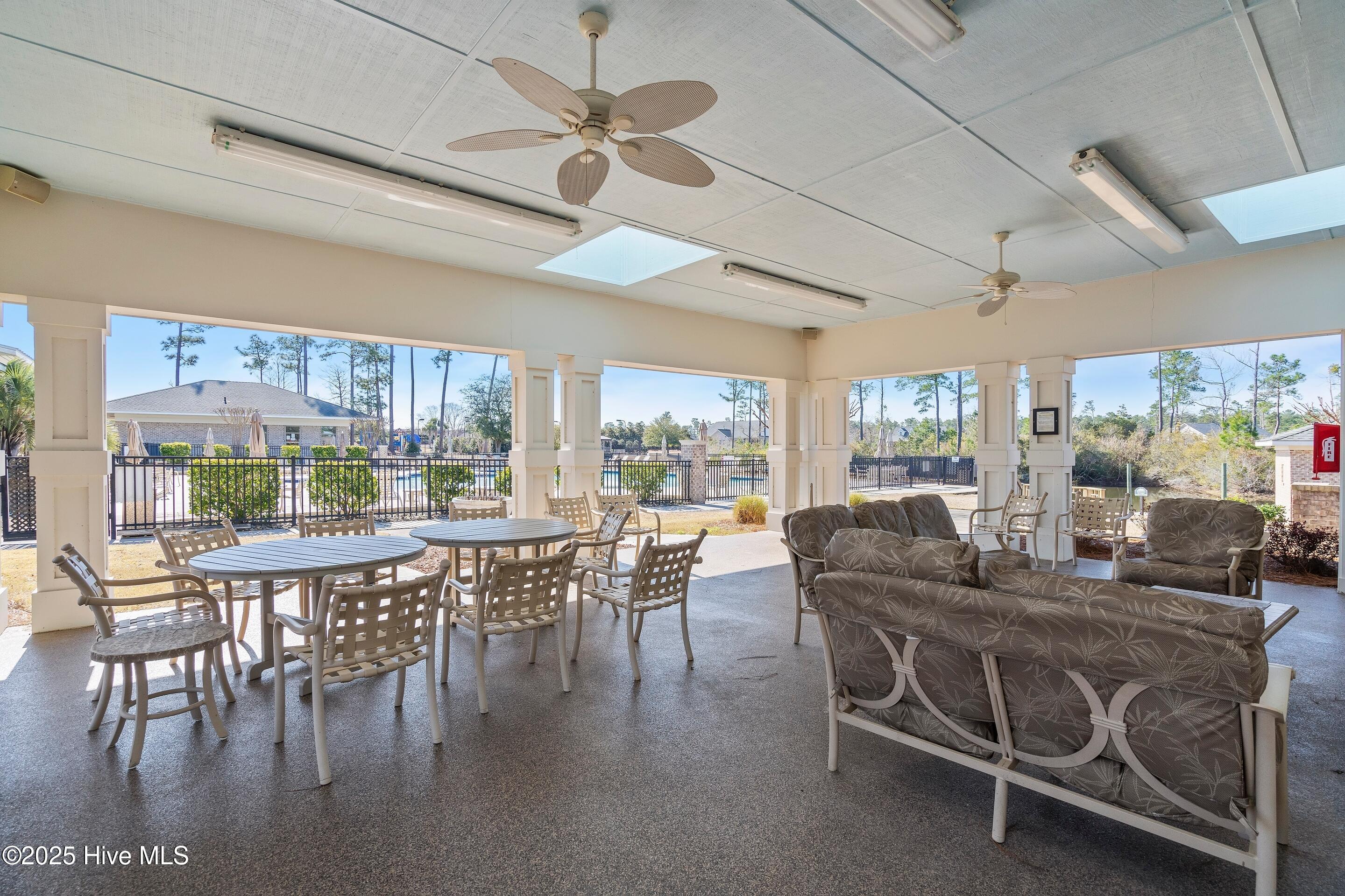 100527165 | Photo 48