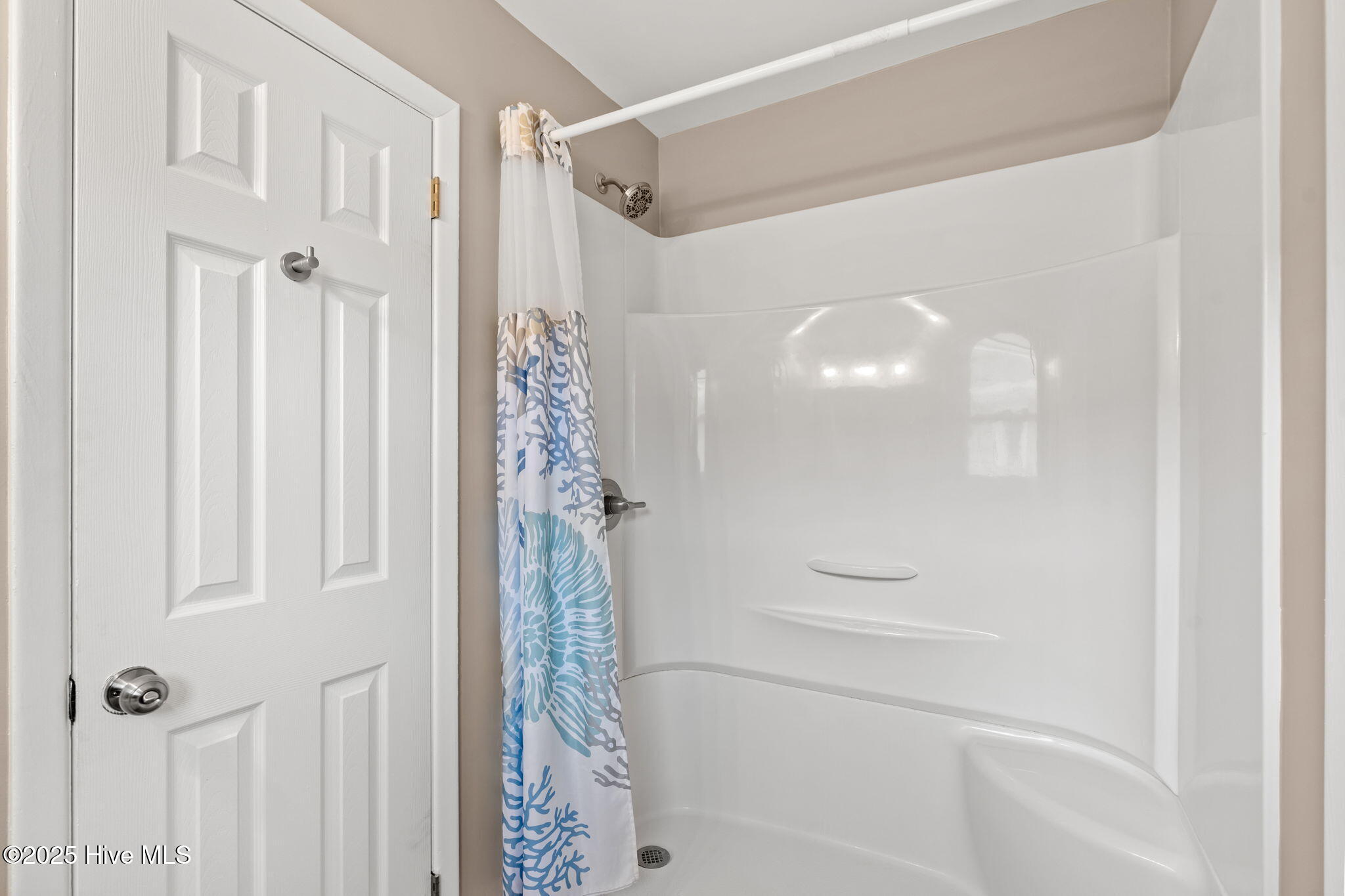 100542968 | Photo 13