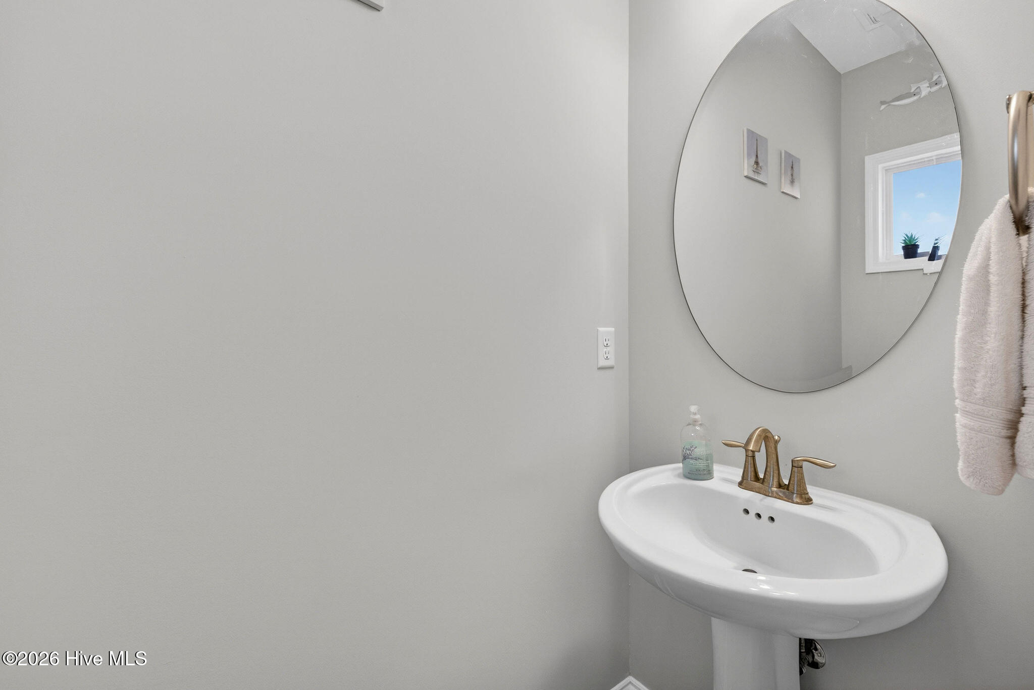 100570074 | Photo 18