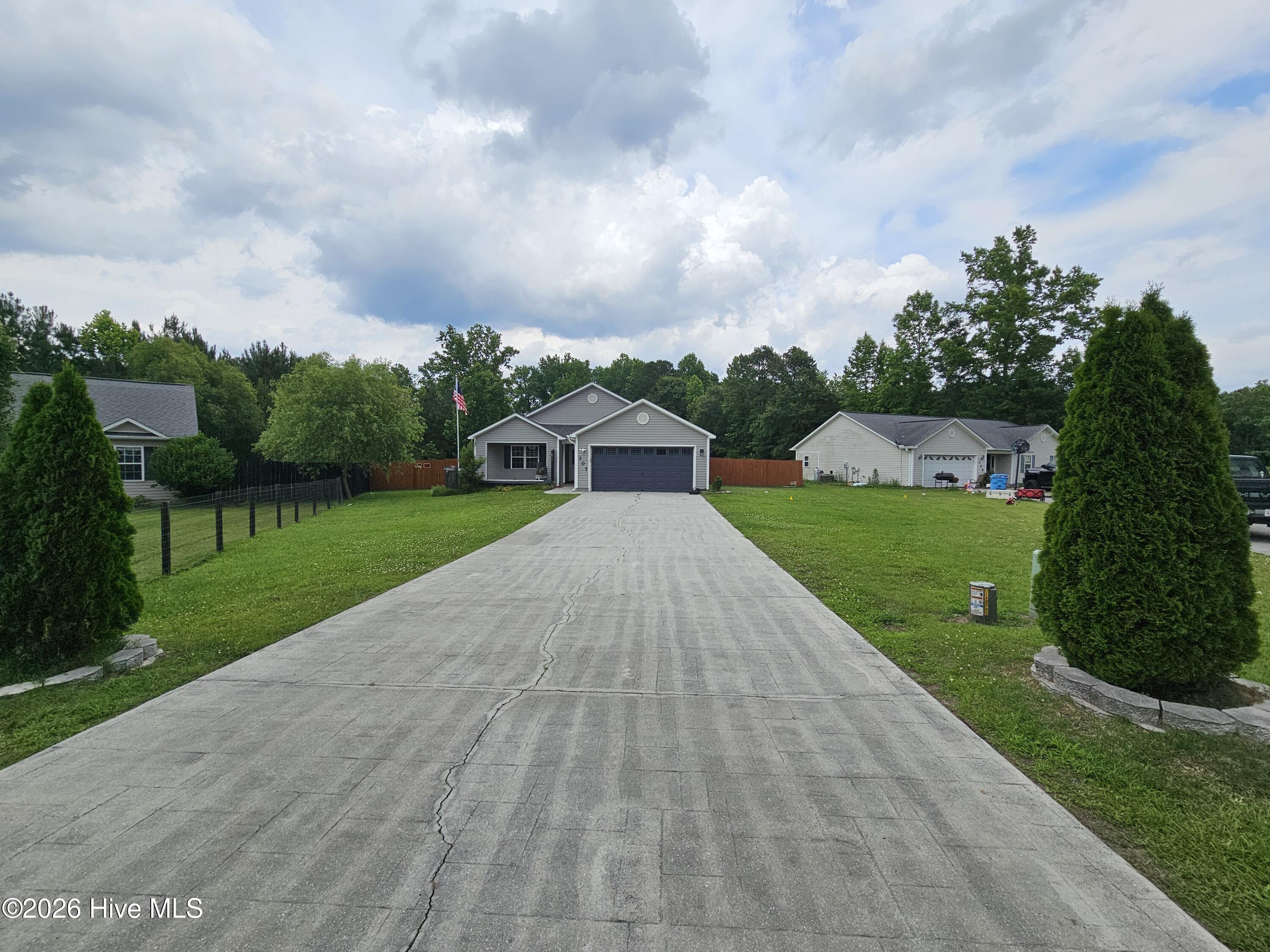 307 Big Tree Lane,Chinquapin