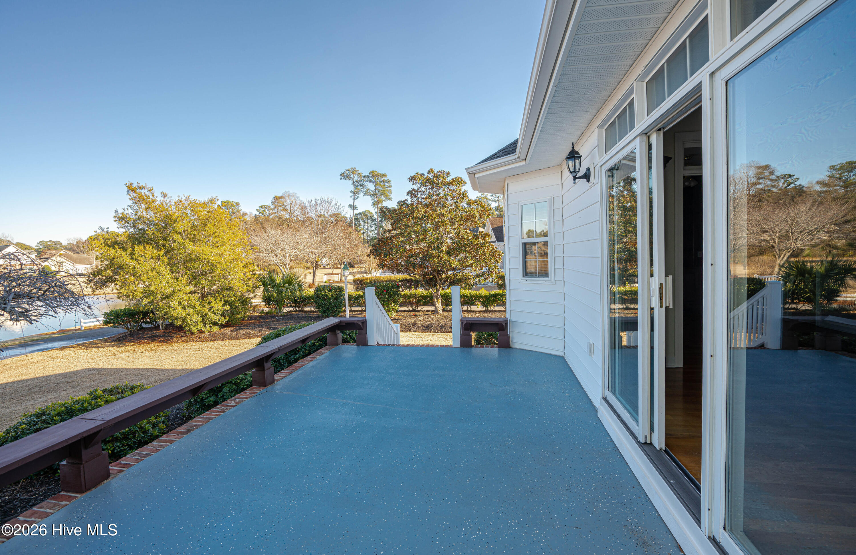 100553430 | Photo 68