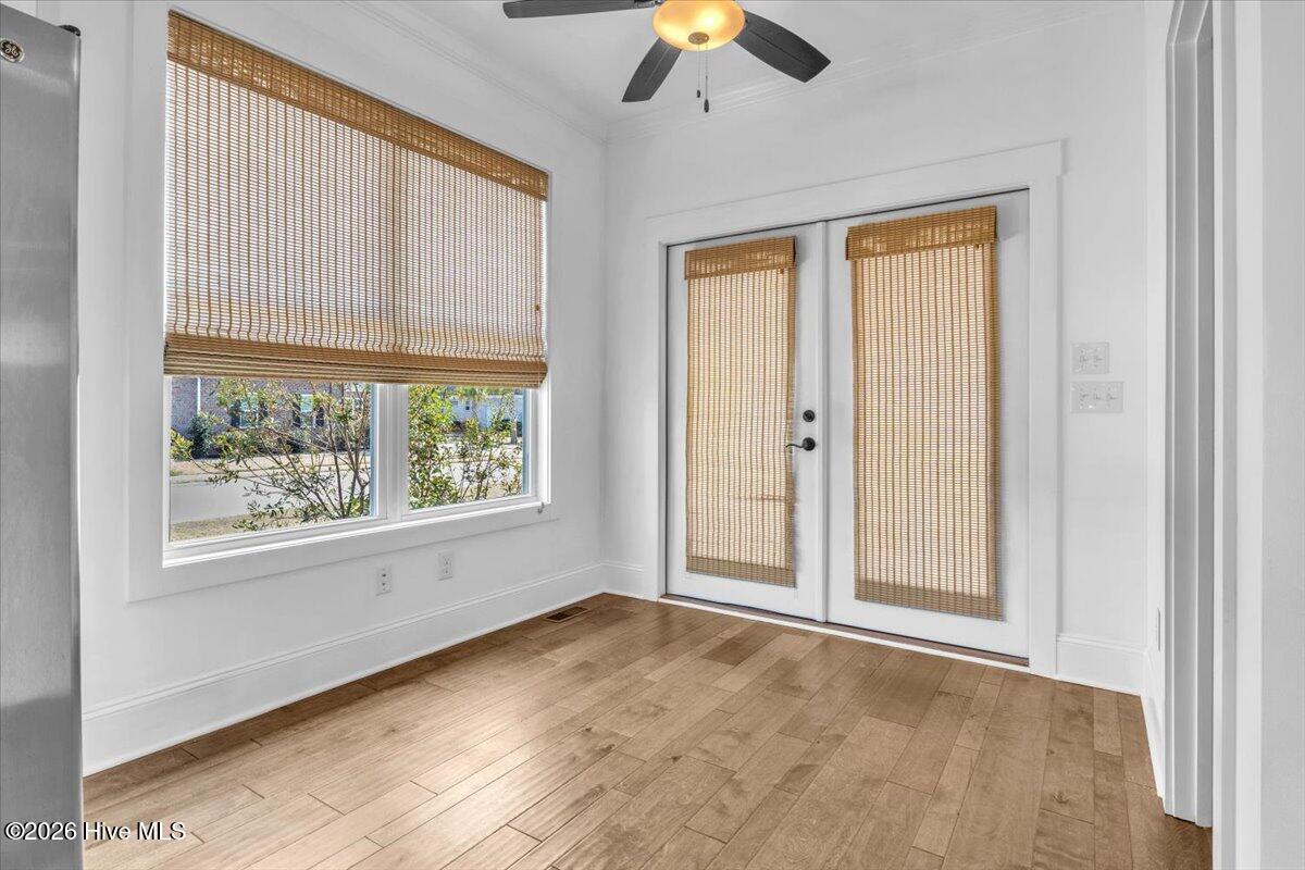 100558839 | Photo 33