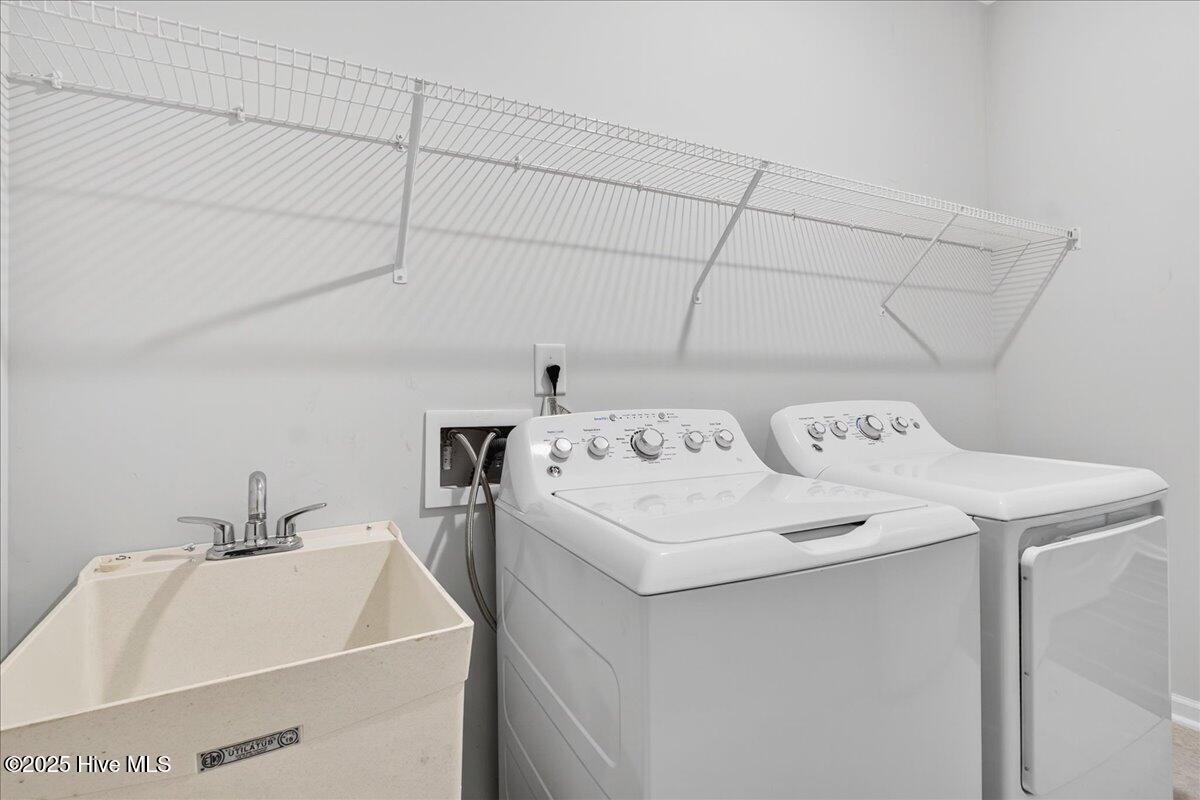 100522416 | Photo 45