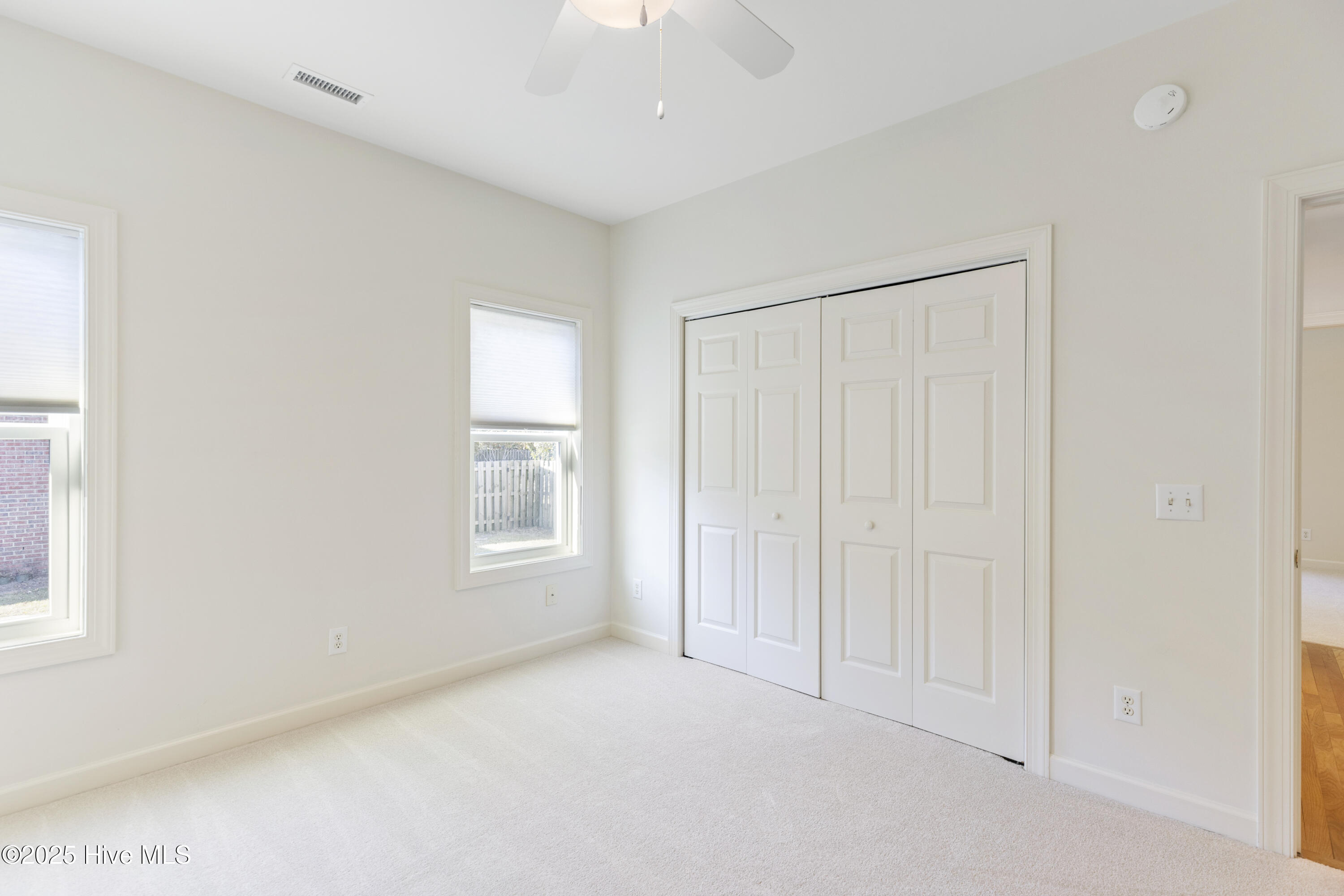 100539771 | Photo 25