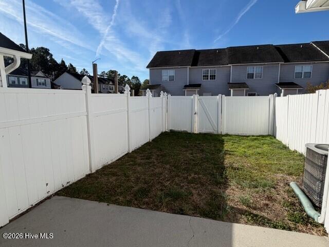 100550553 | Photo 14