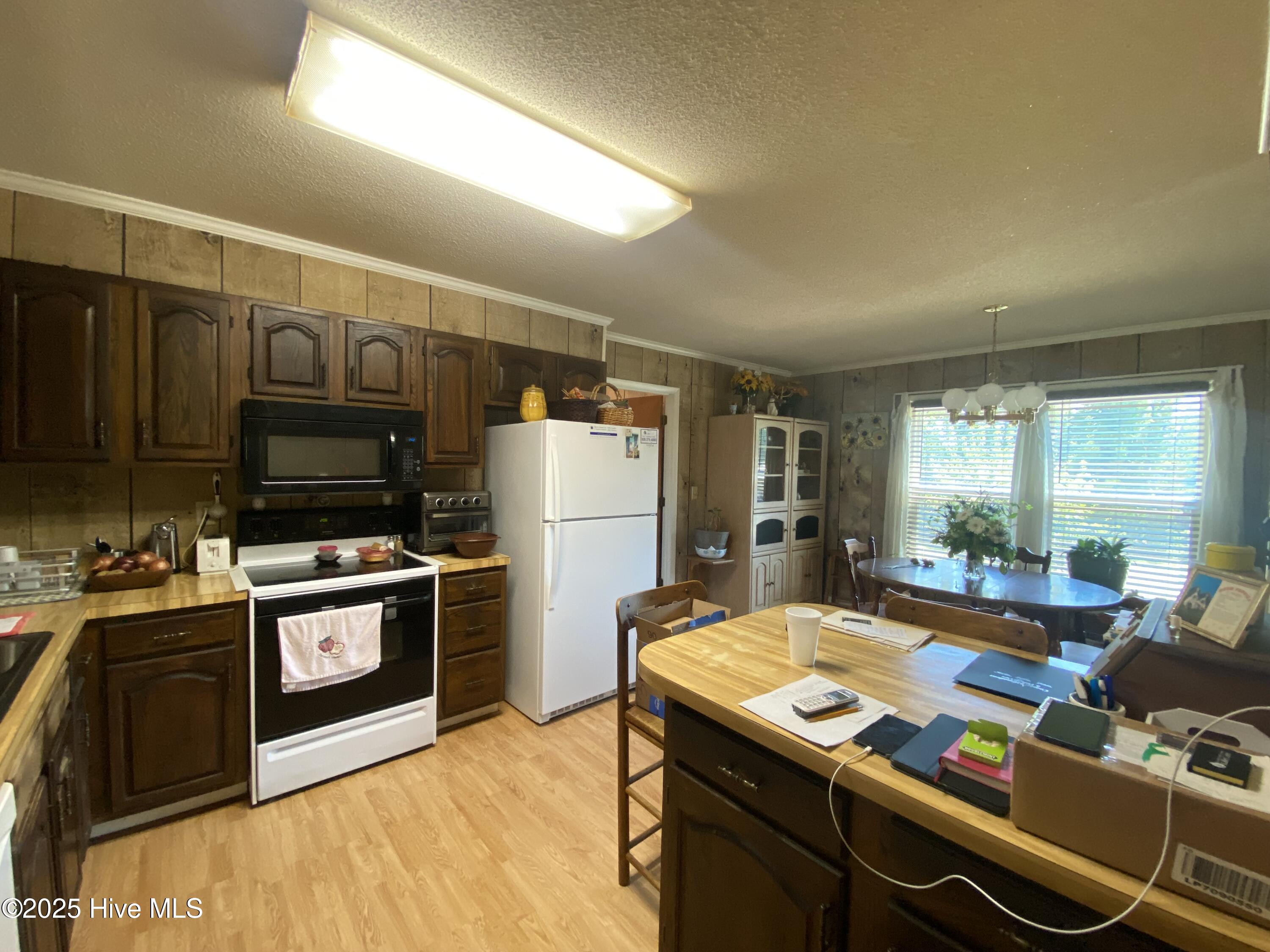 100521634 | Photo 15