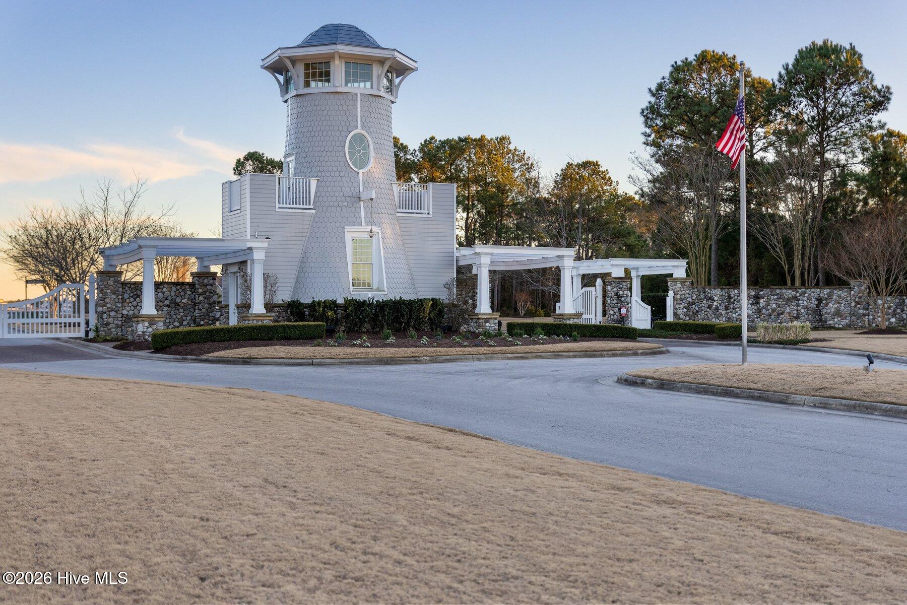 100558879 | Photo 83