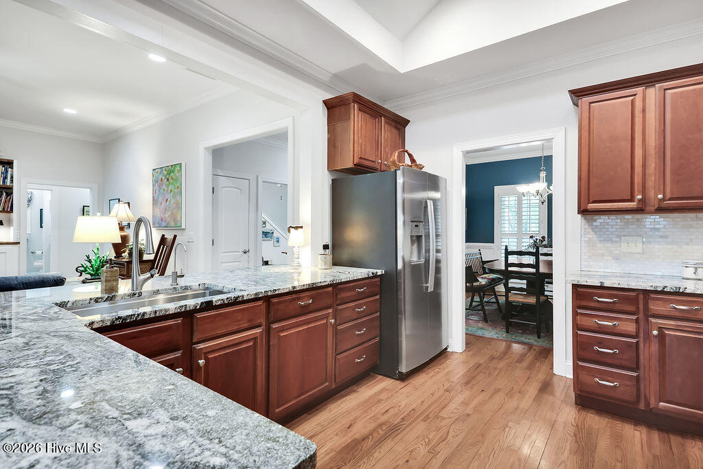 100554973 | Photo 17