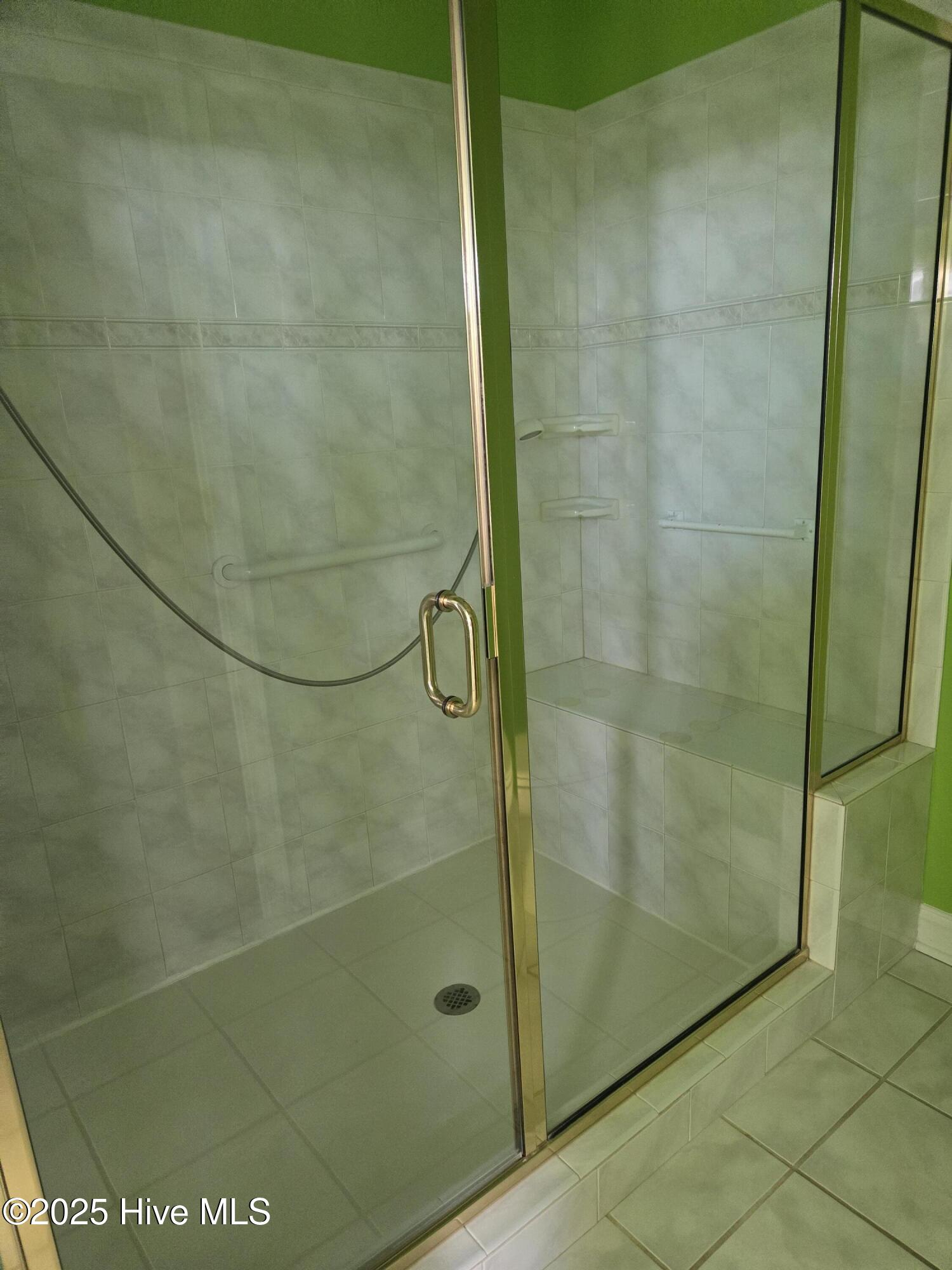 100545211 | Photo 36