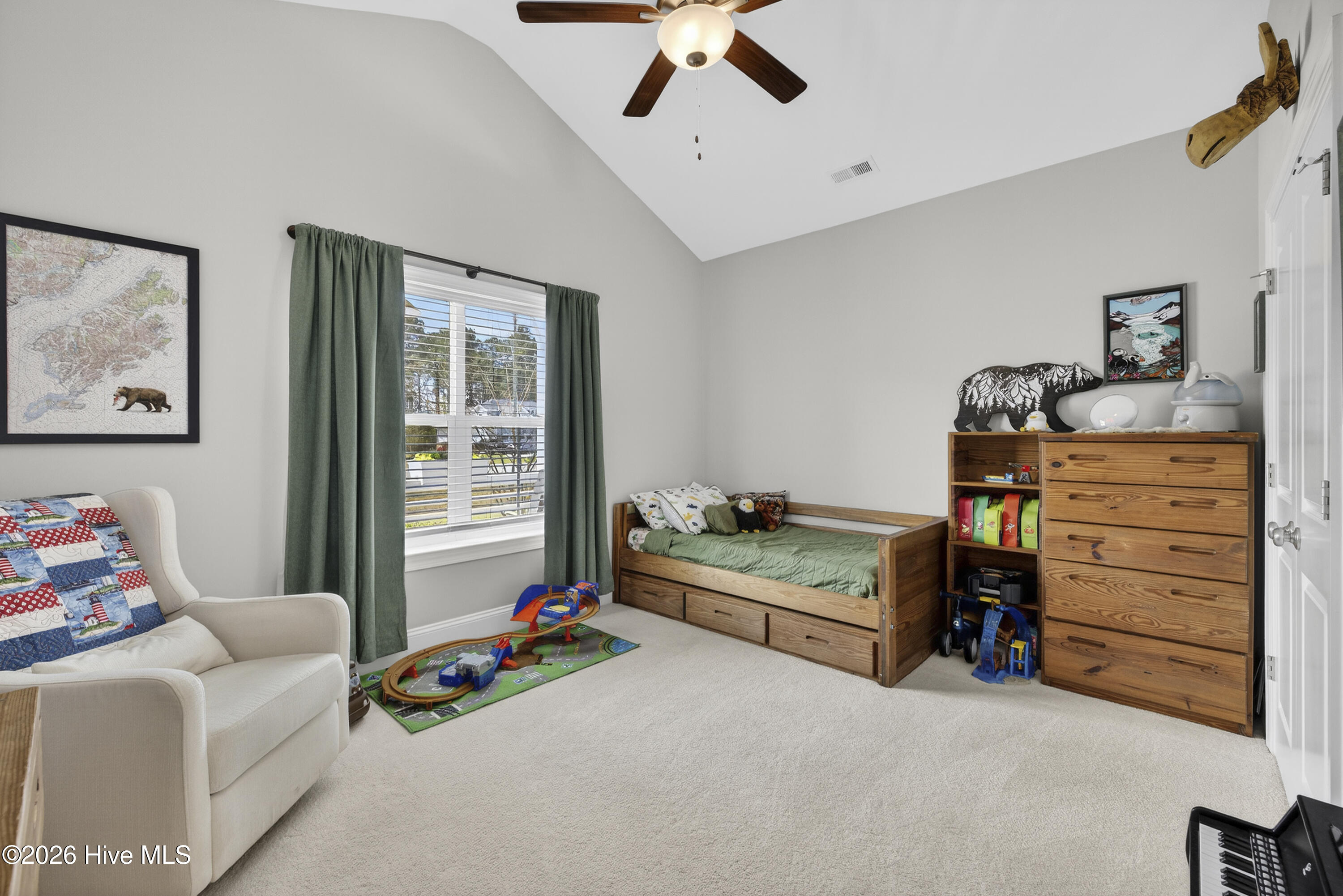 100564336 | Photo 28