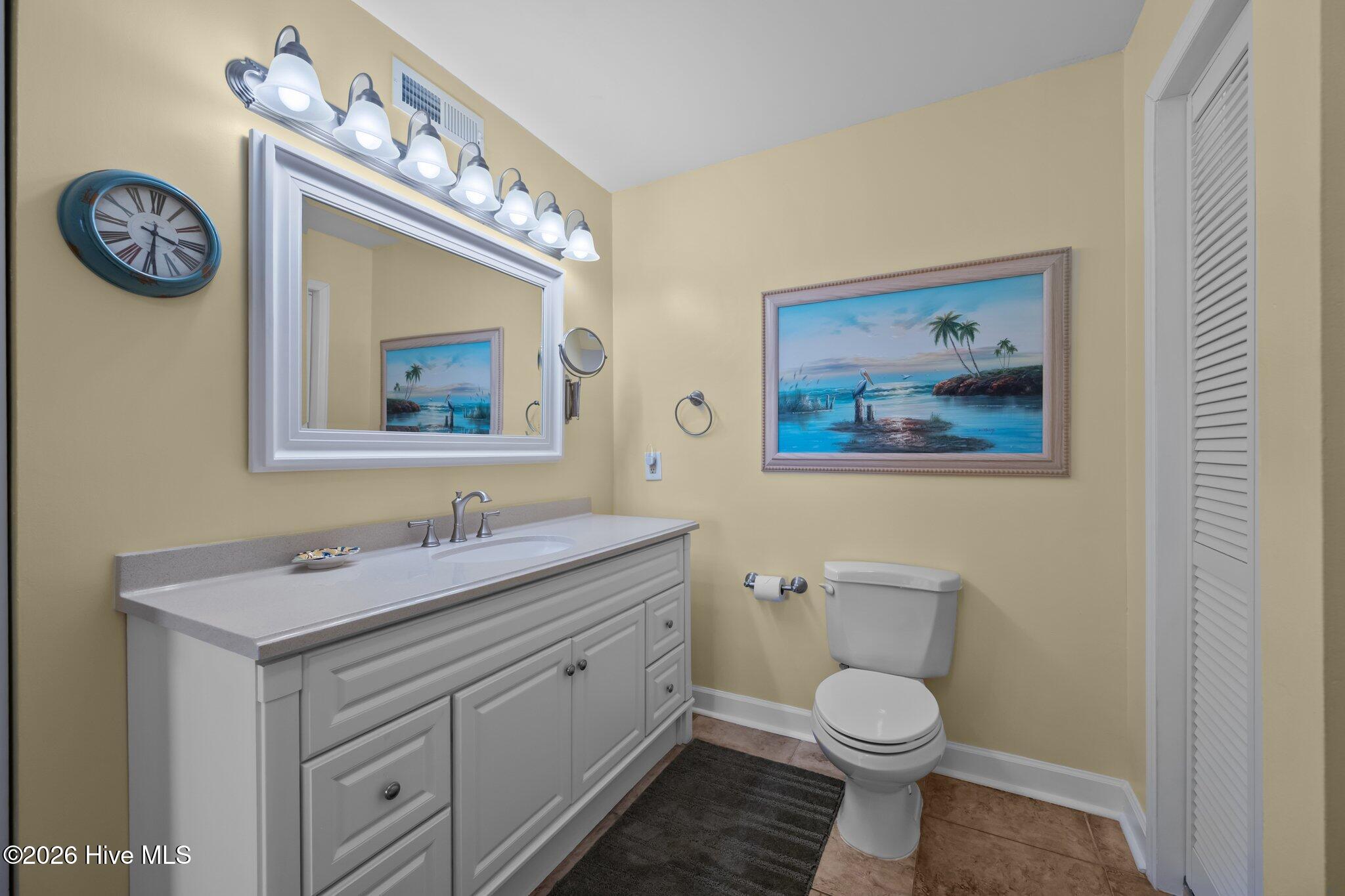 100565152 | Photo 16