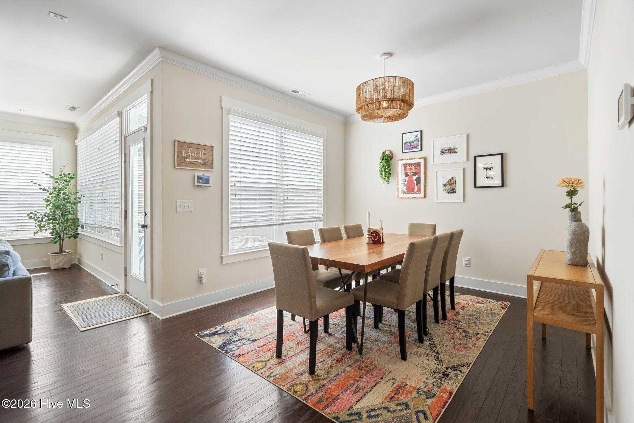 100558844 | Photo 20