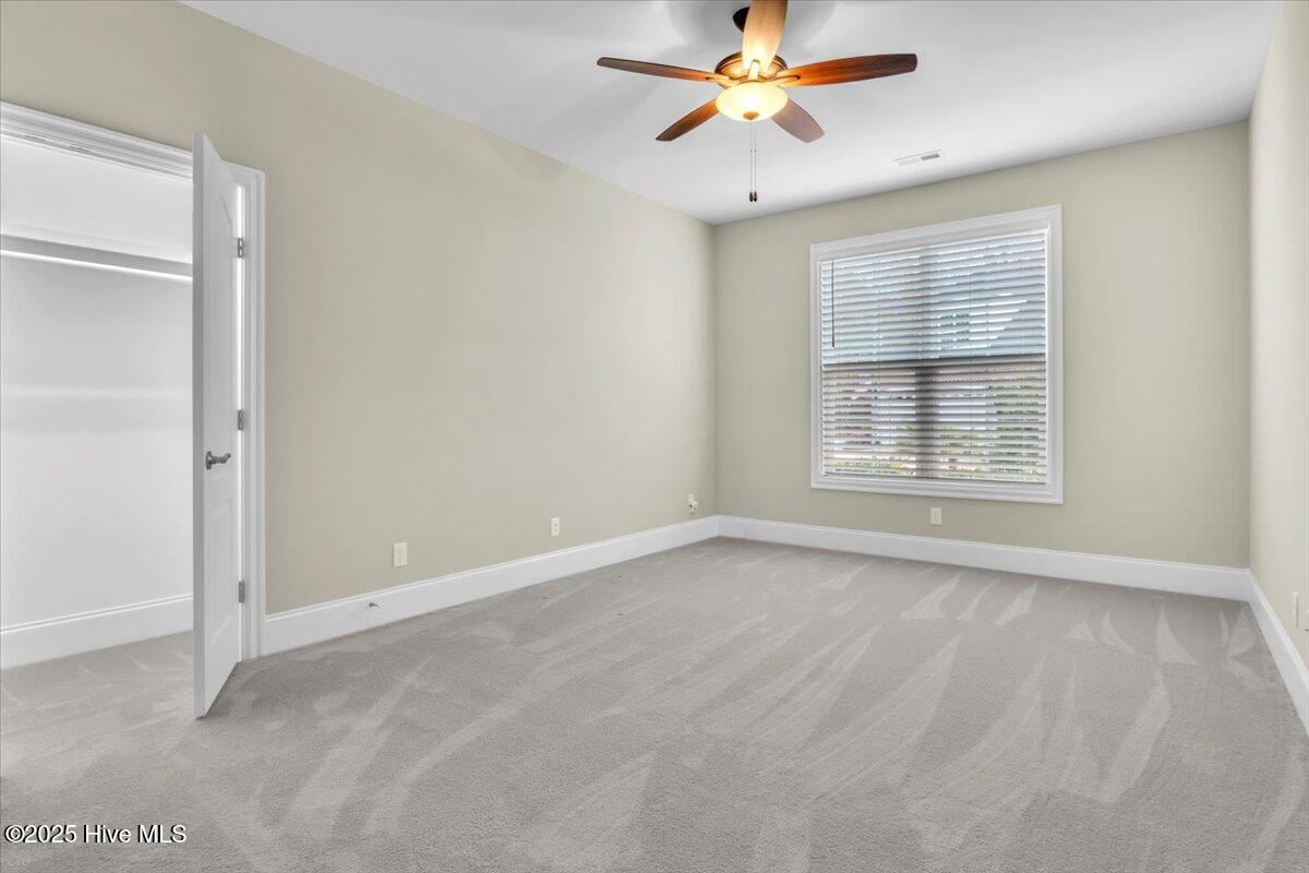 100540967 | Photo 33