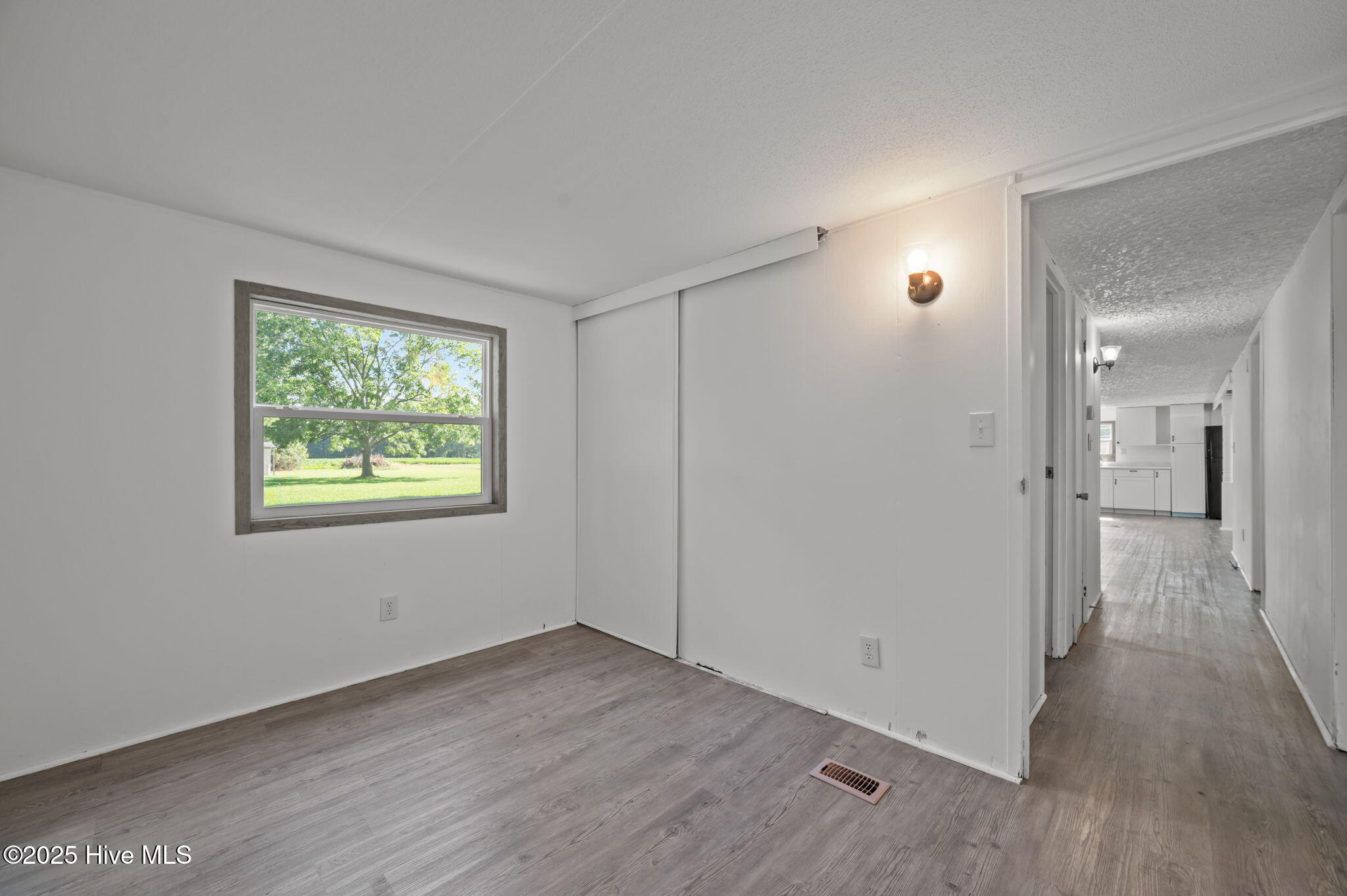 32-web-or-mls-LHV_1542