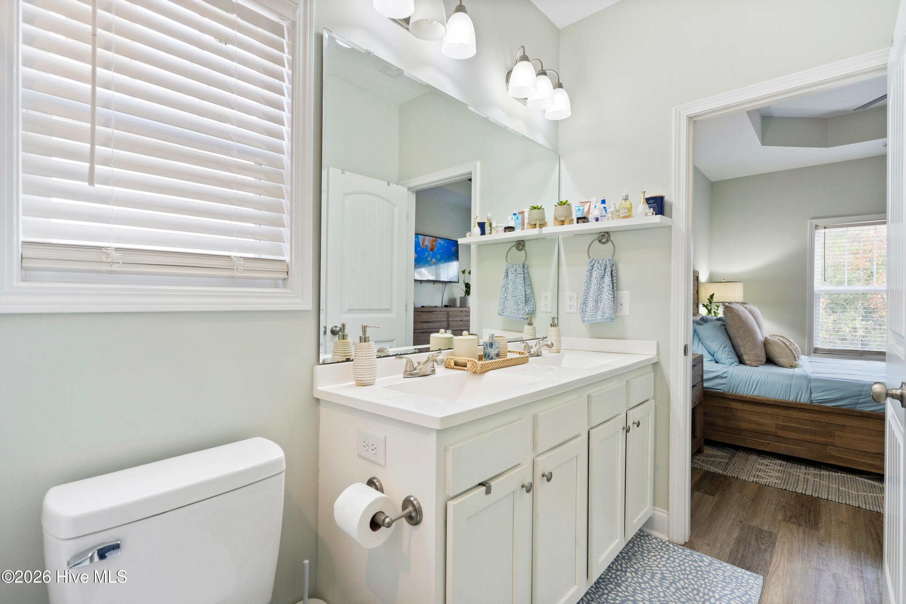 100547558 | Photo 17