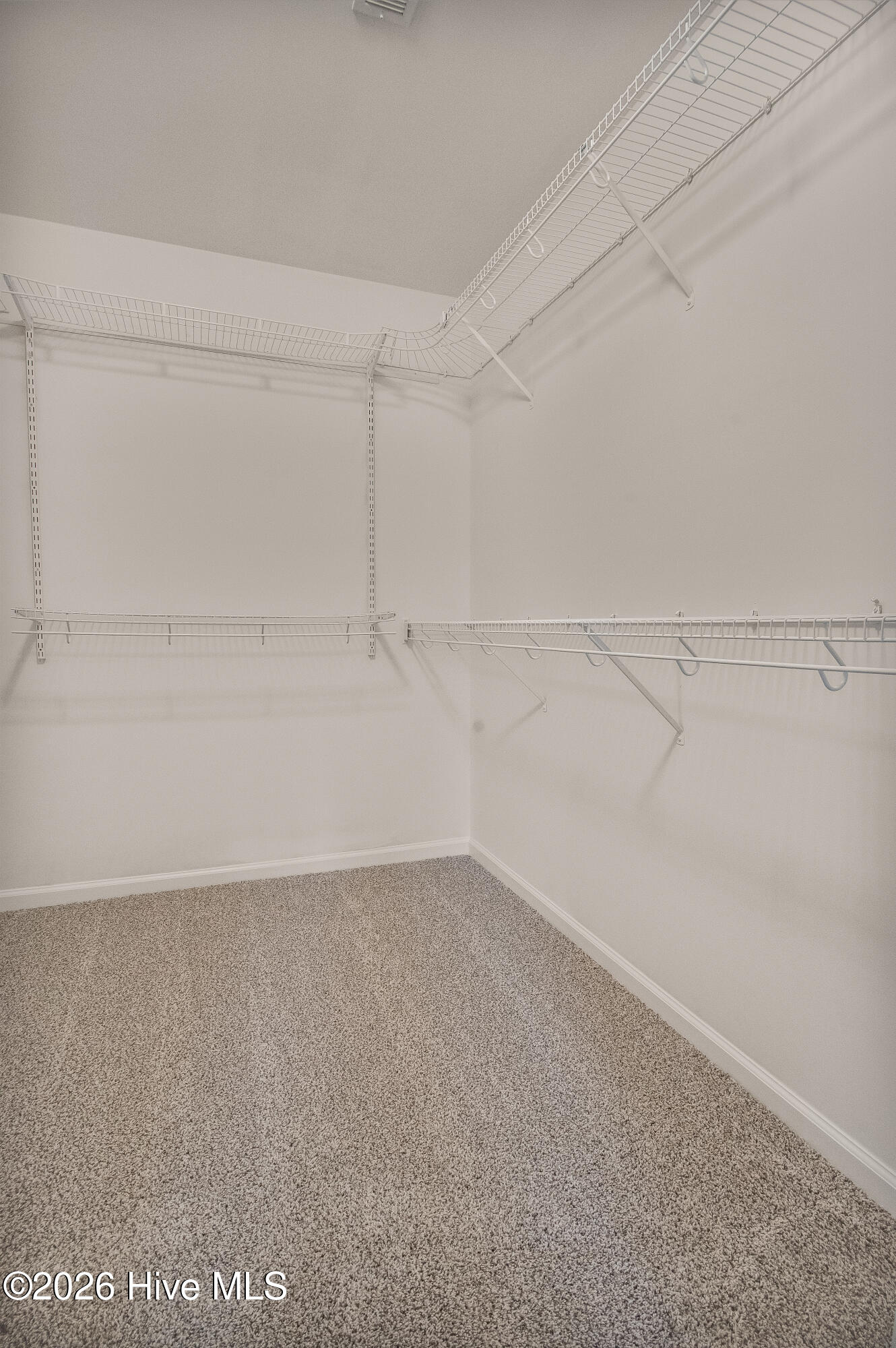 100545678 | Photo 34