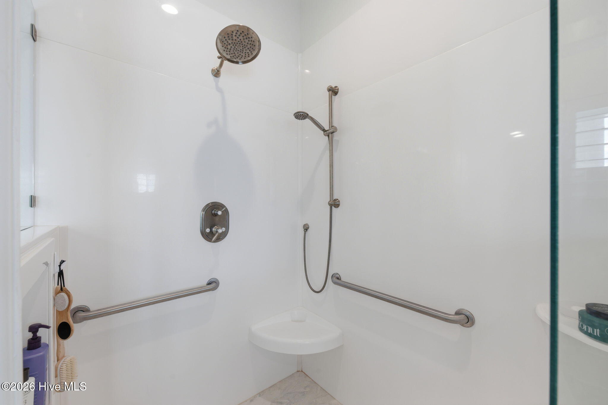 685 Raymond Road,Arapahoe