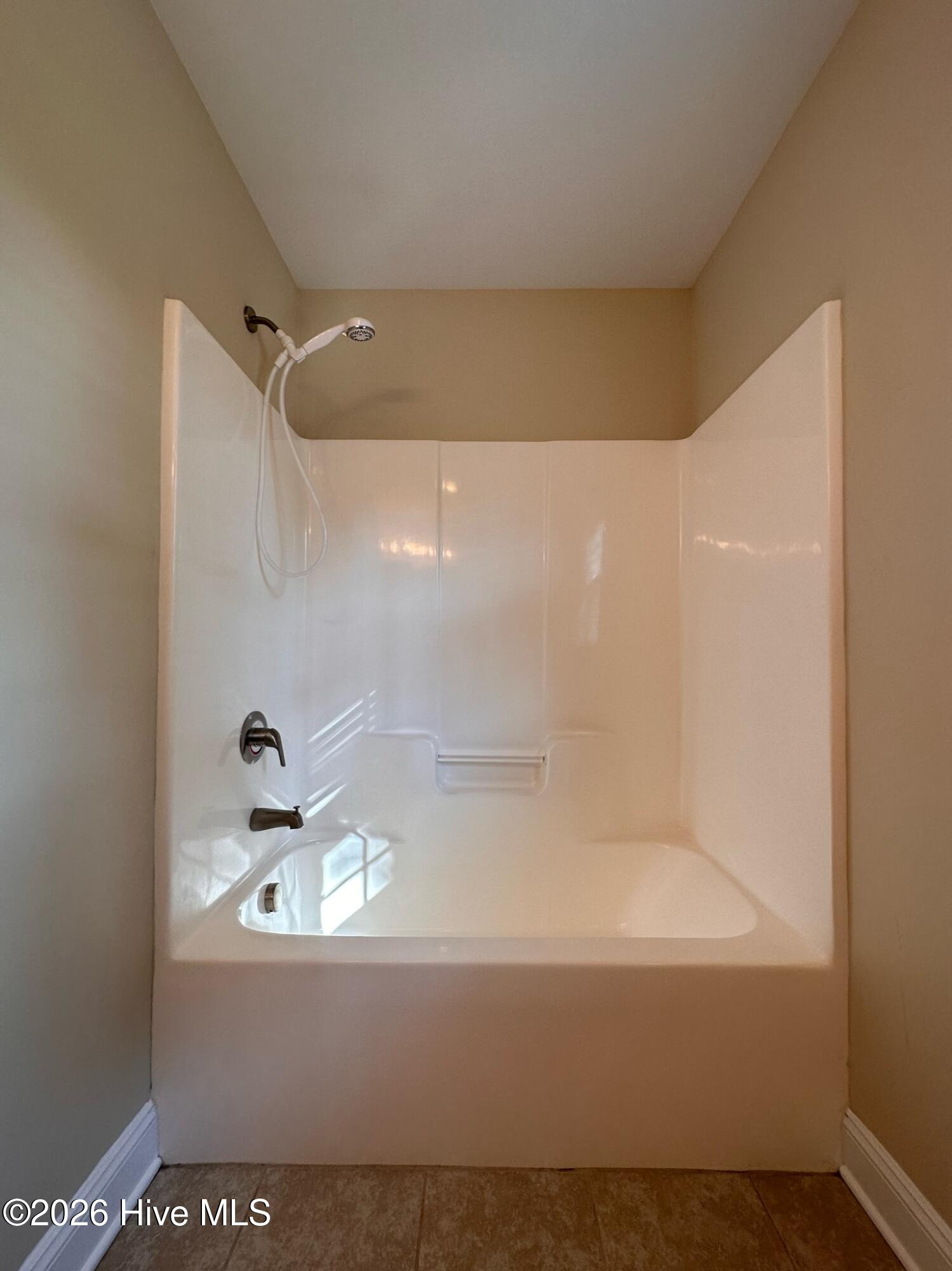 100557868 | Photo 41