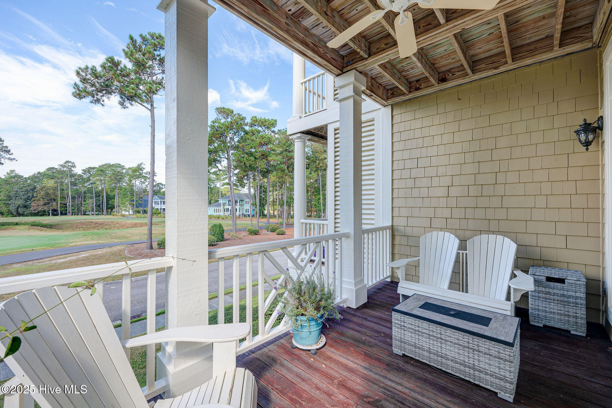 100533949 | Photo 20