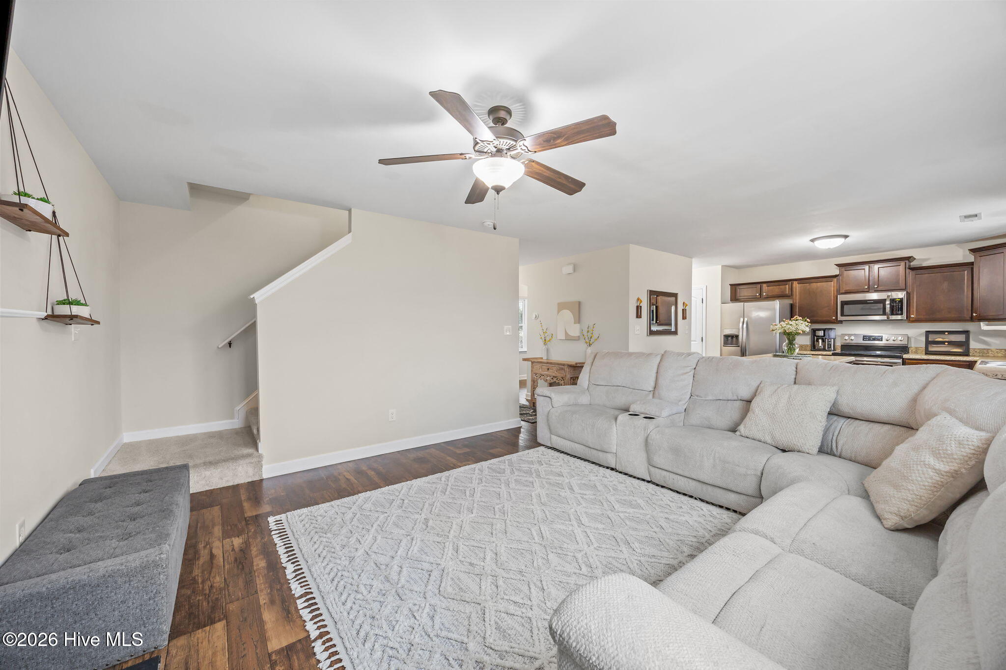 100558609 | Photo 19