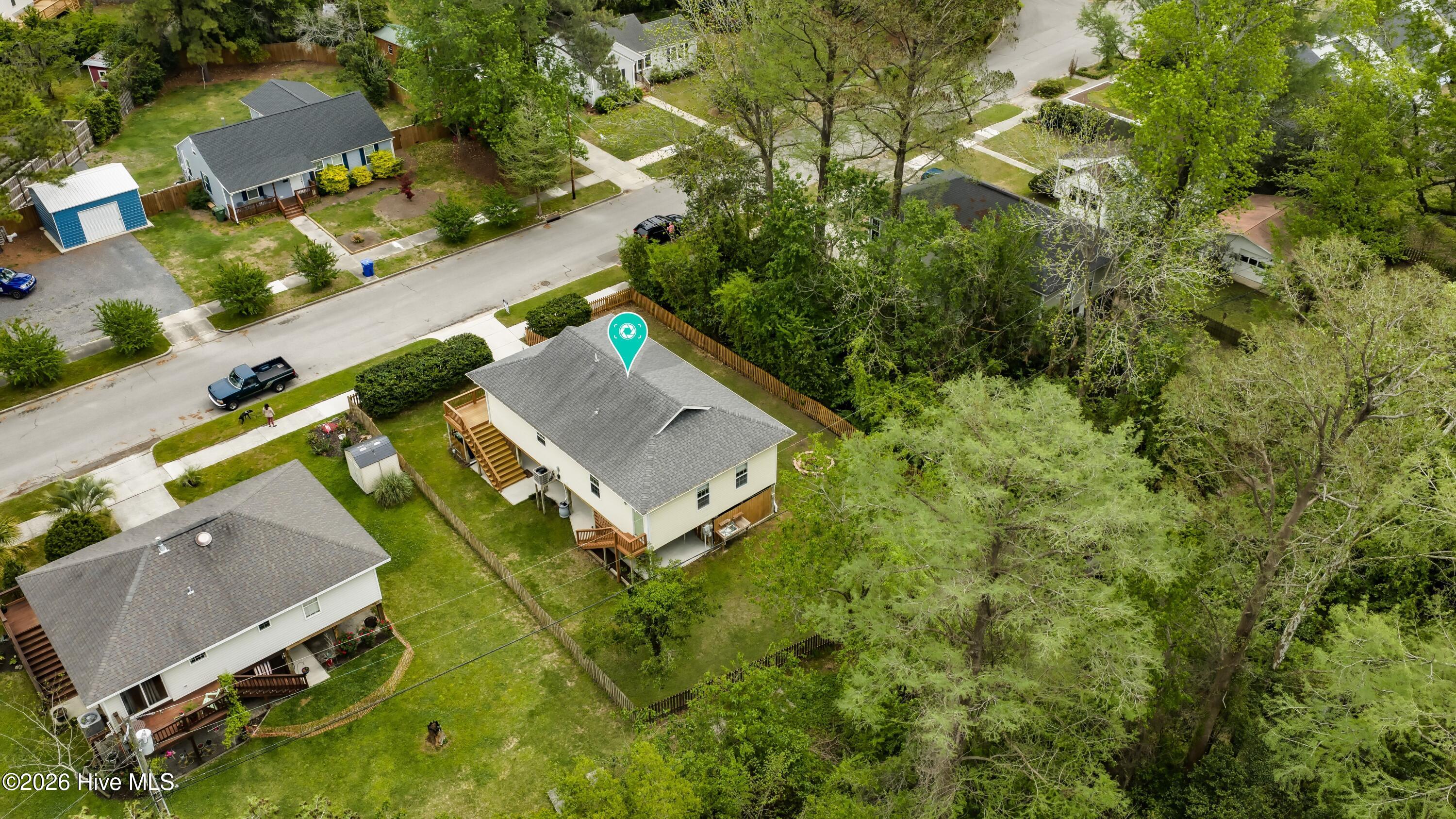 100564769 | Photo 37