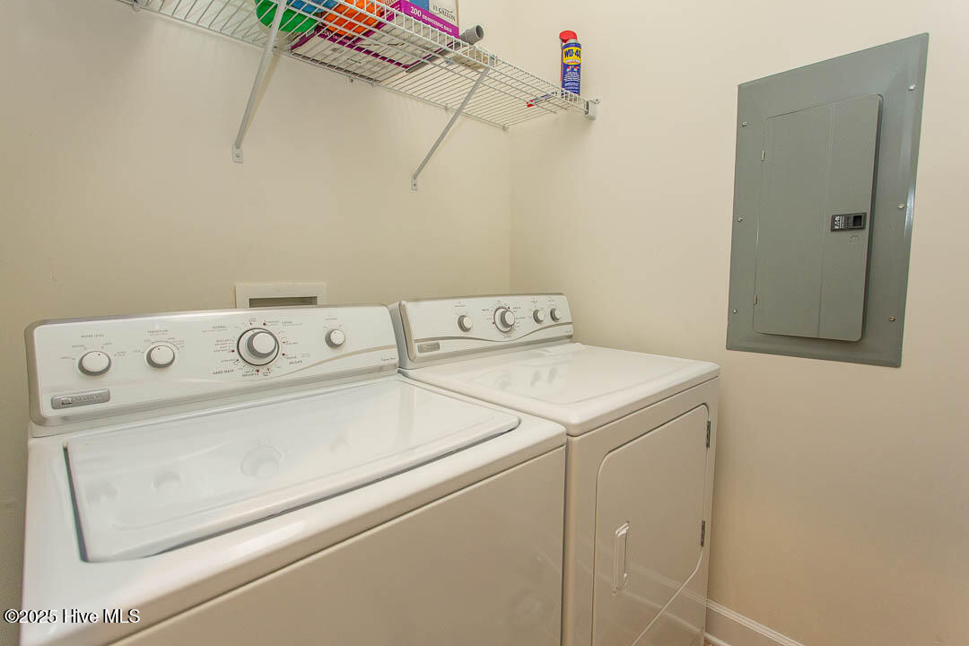 100507246 | Photo 25