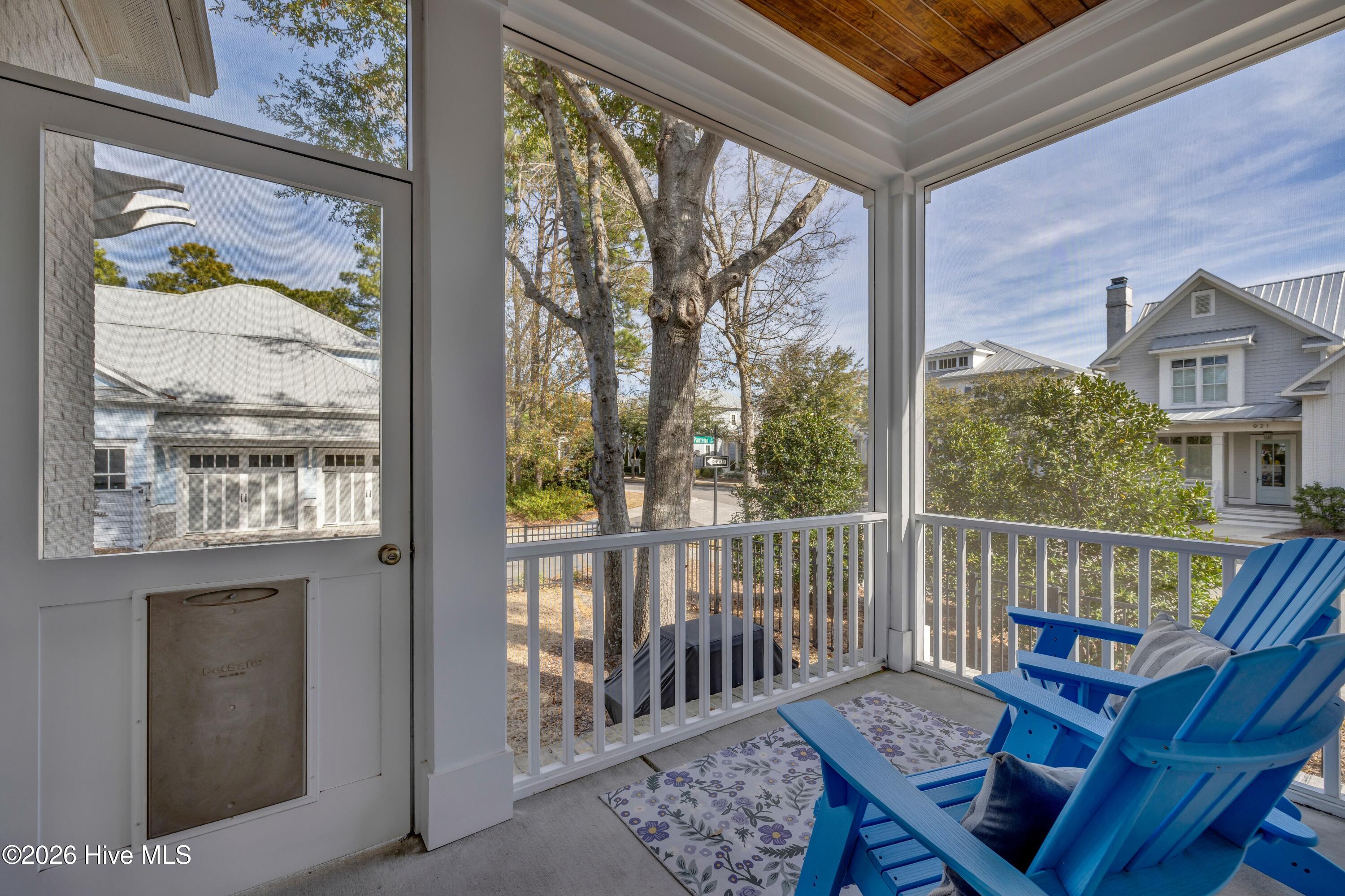 100549123 | Photo 32