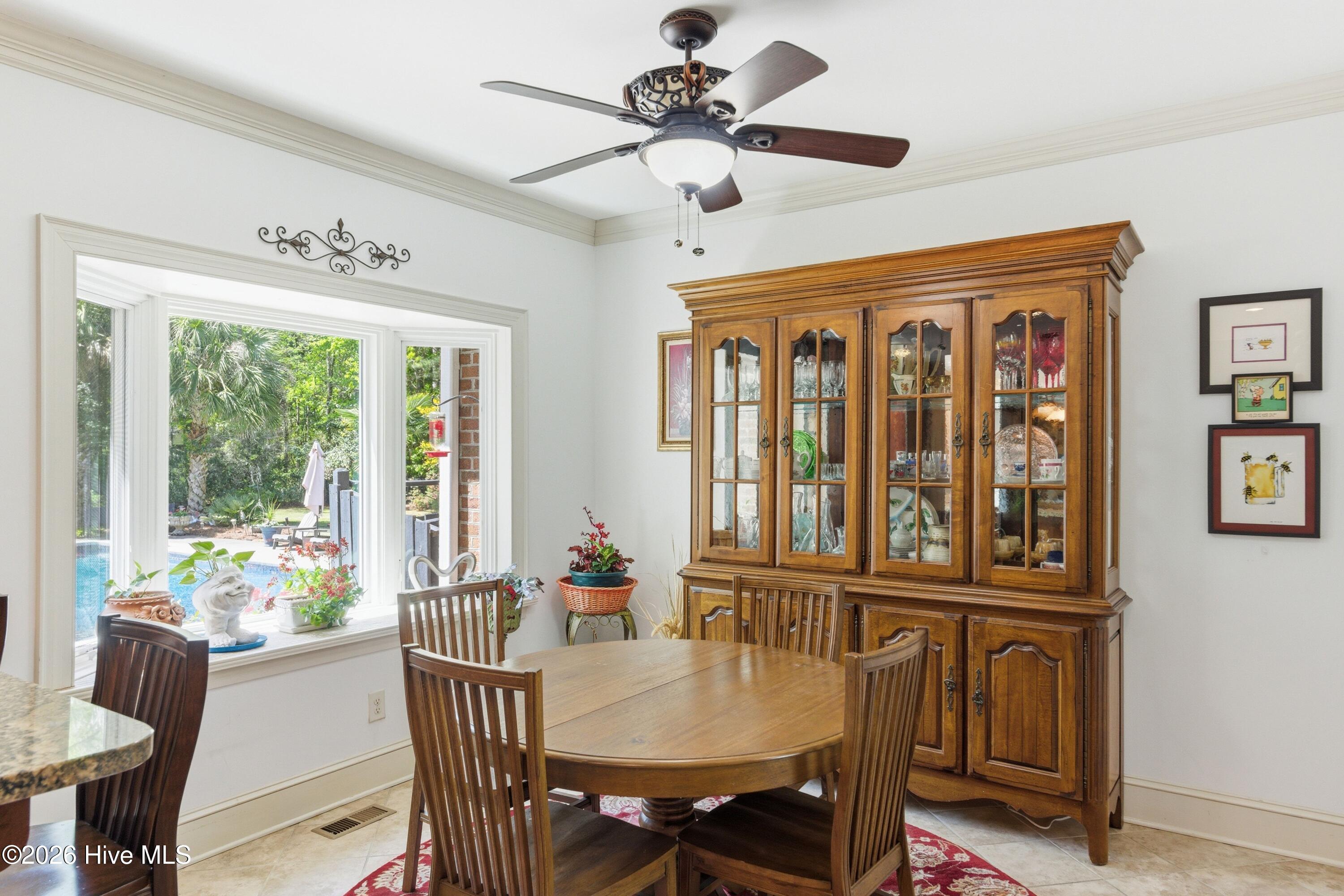 100566267 | Photo 16