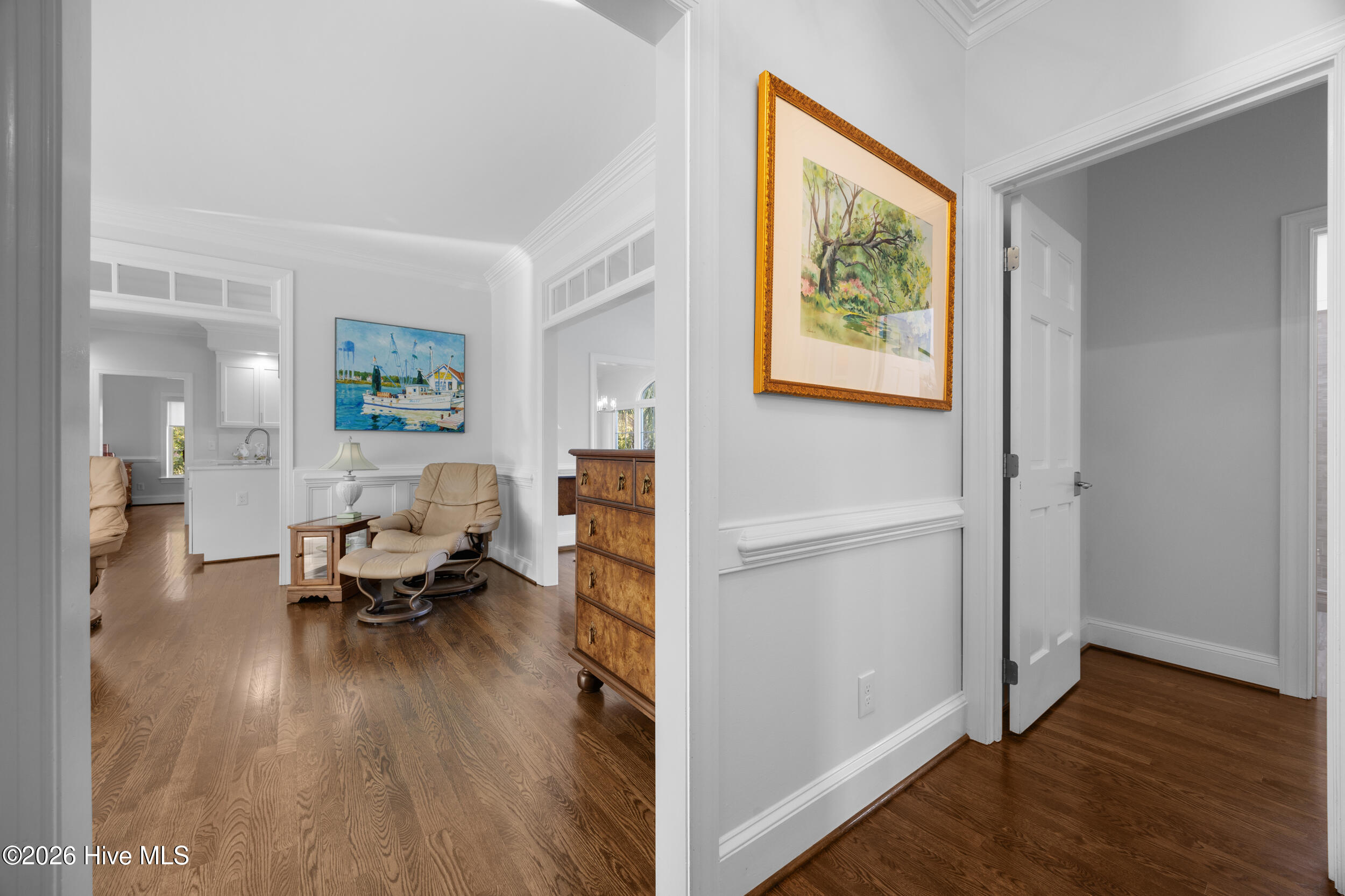 100553782 | Photo 17