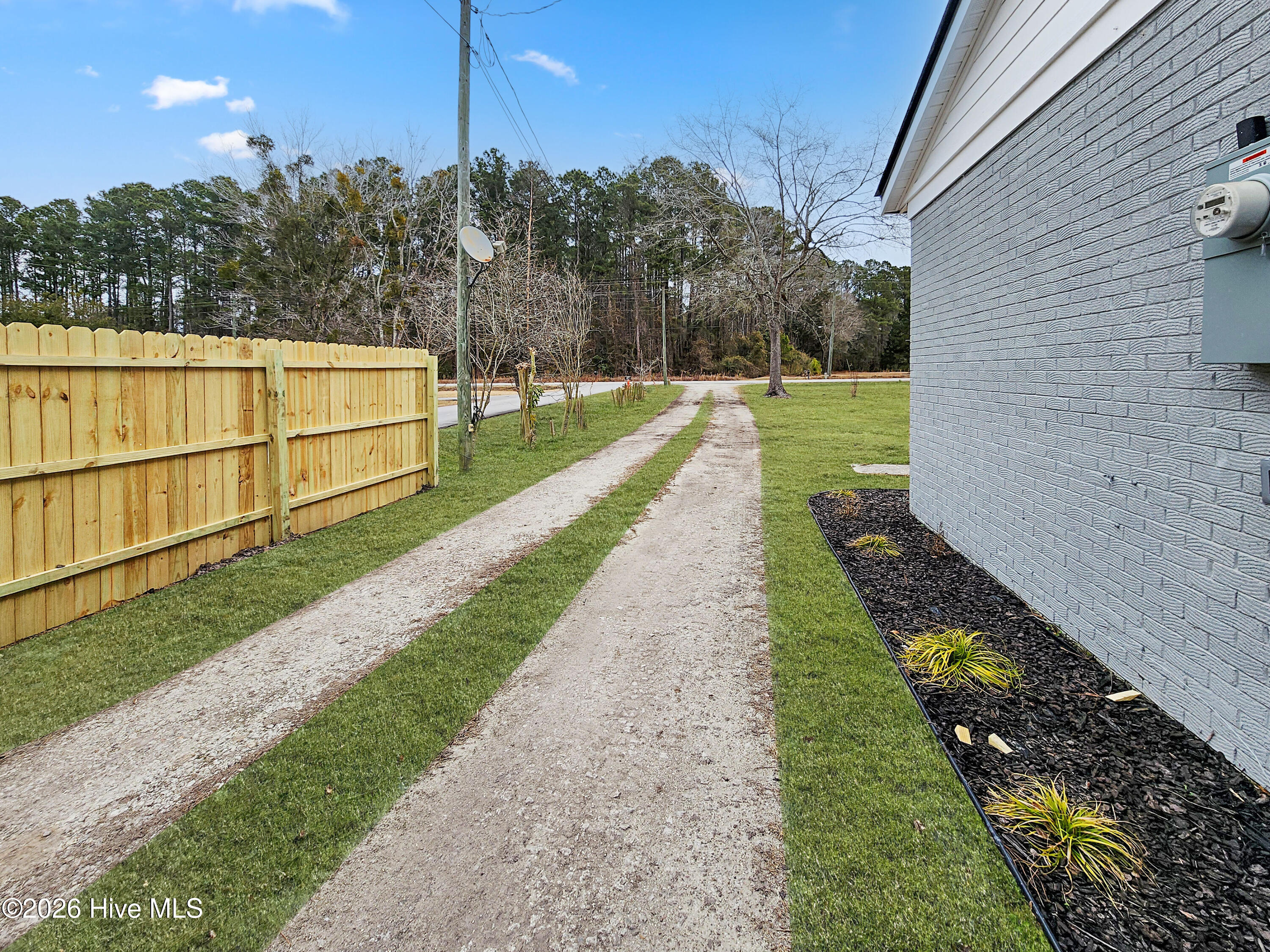 100552215 | Photo 46