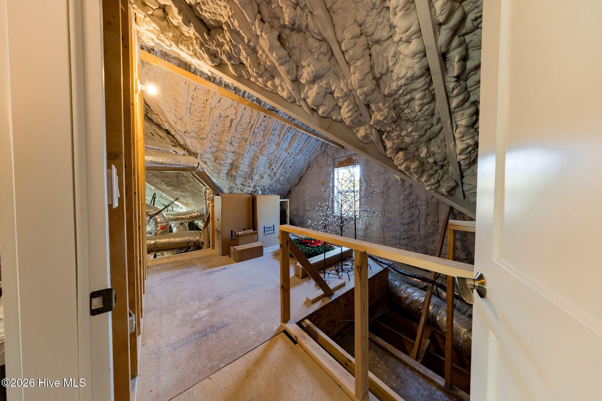 100552329 | Photo 58