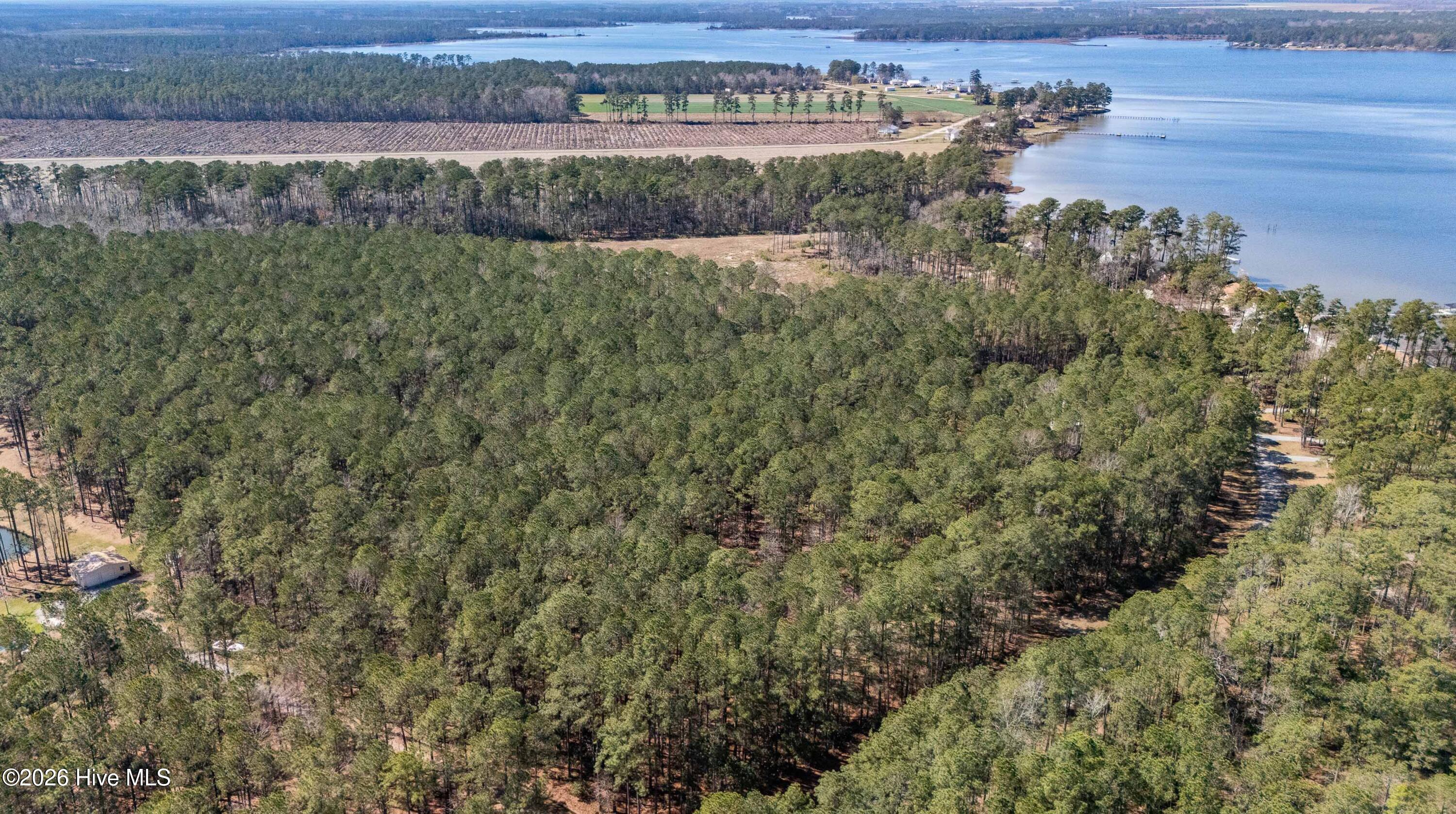 427 Bay Shores Road,Merritt