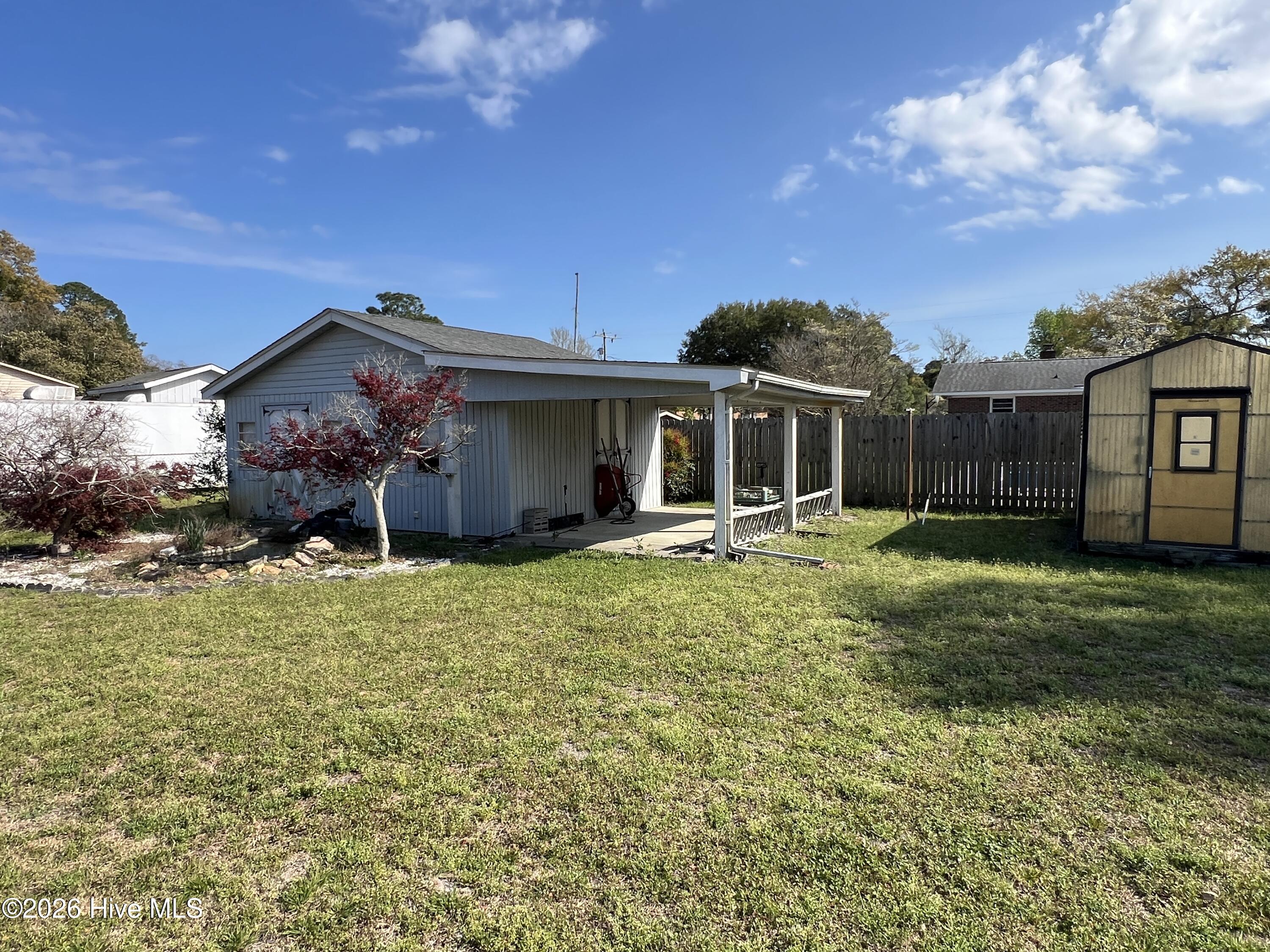 100562608 | Photo 33