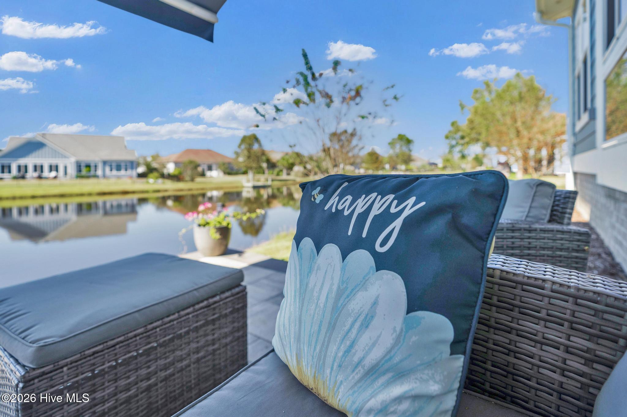 100549204 | Photo 37