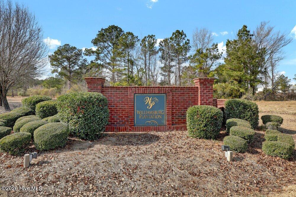 100565663 | Photo 51