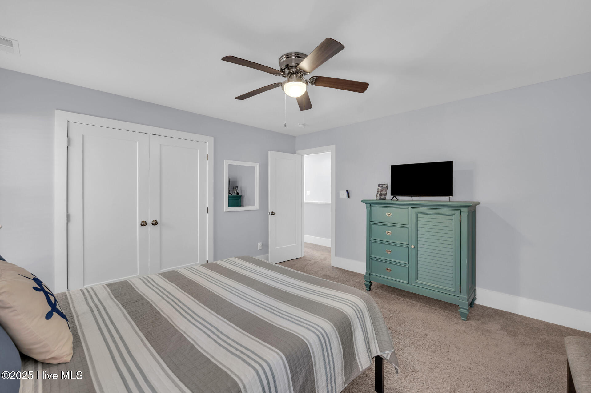 100538274 | Photo 31