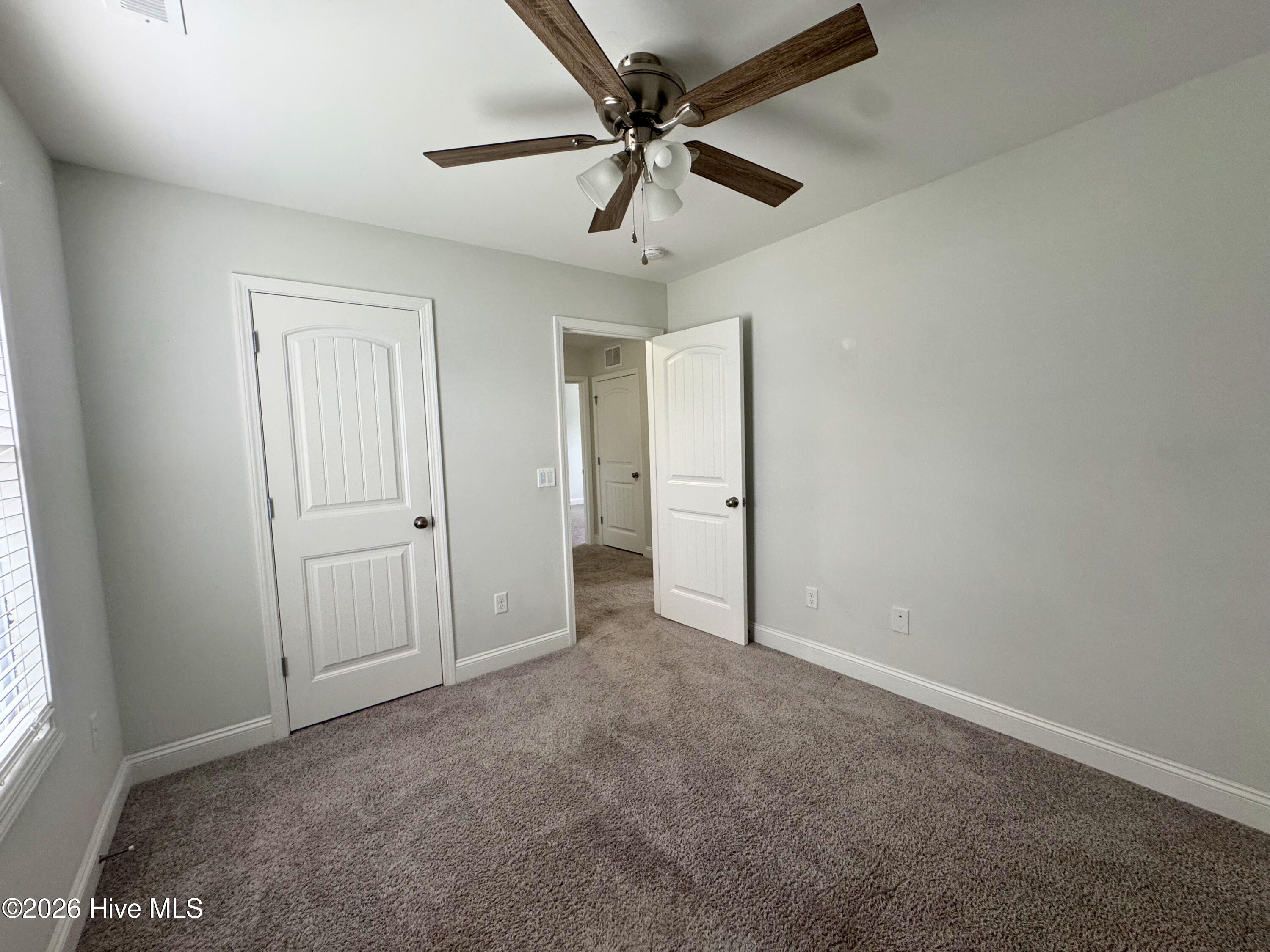 100566006 | Photo 17