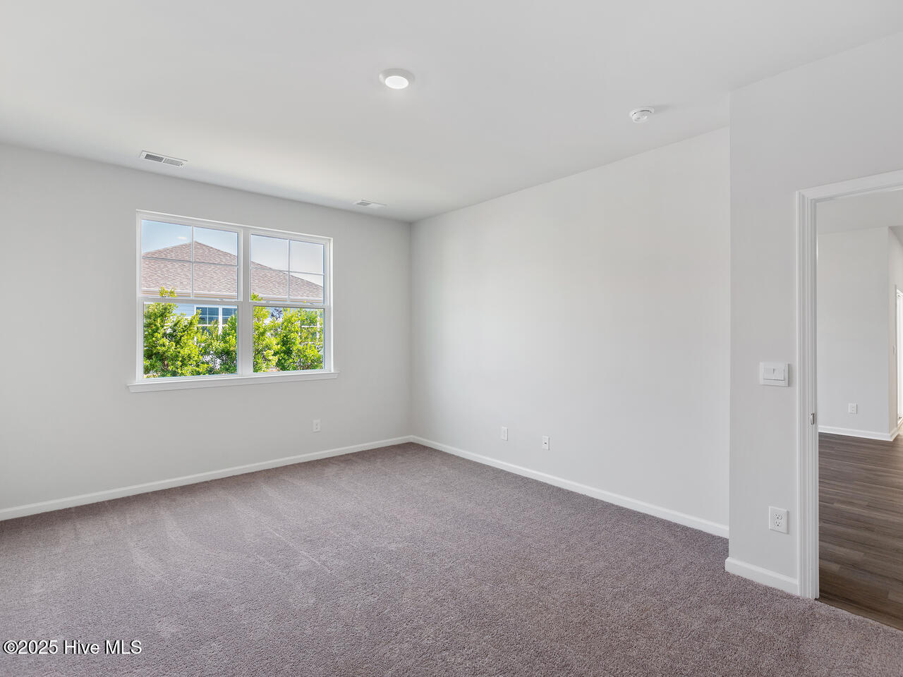 100547711 | Photo 17