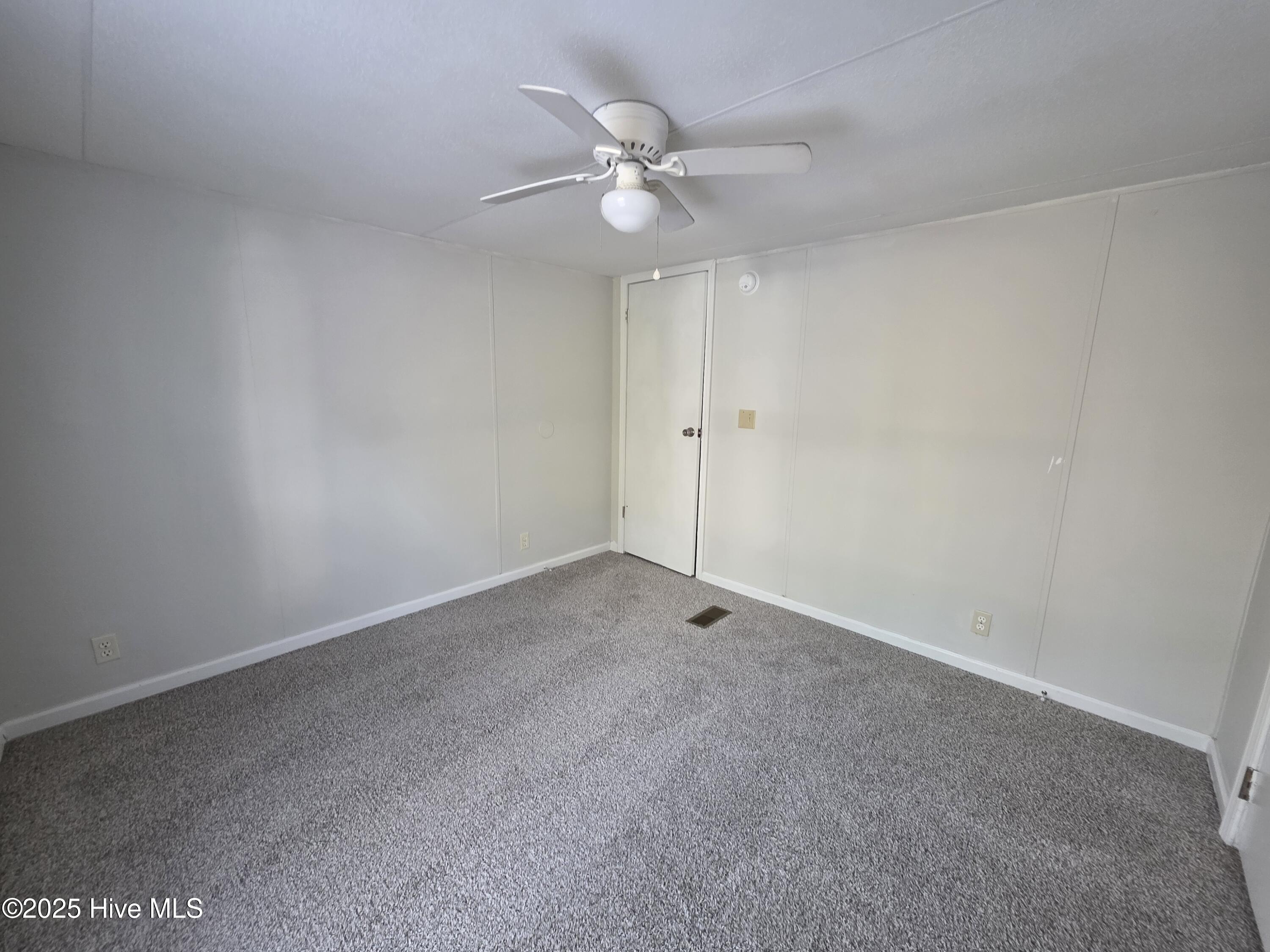 100545752 | Photo 10