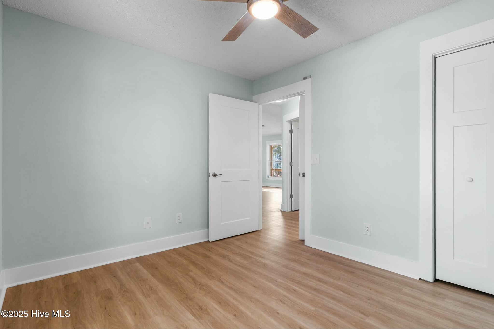 100501746 | Photo 17