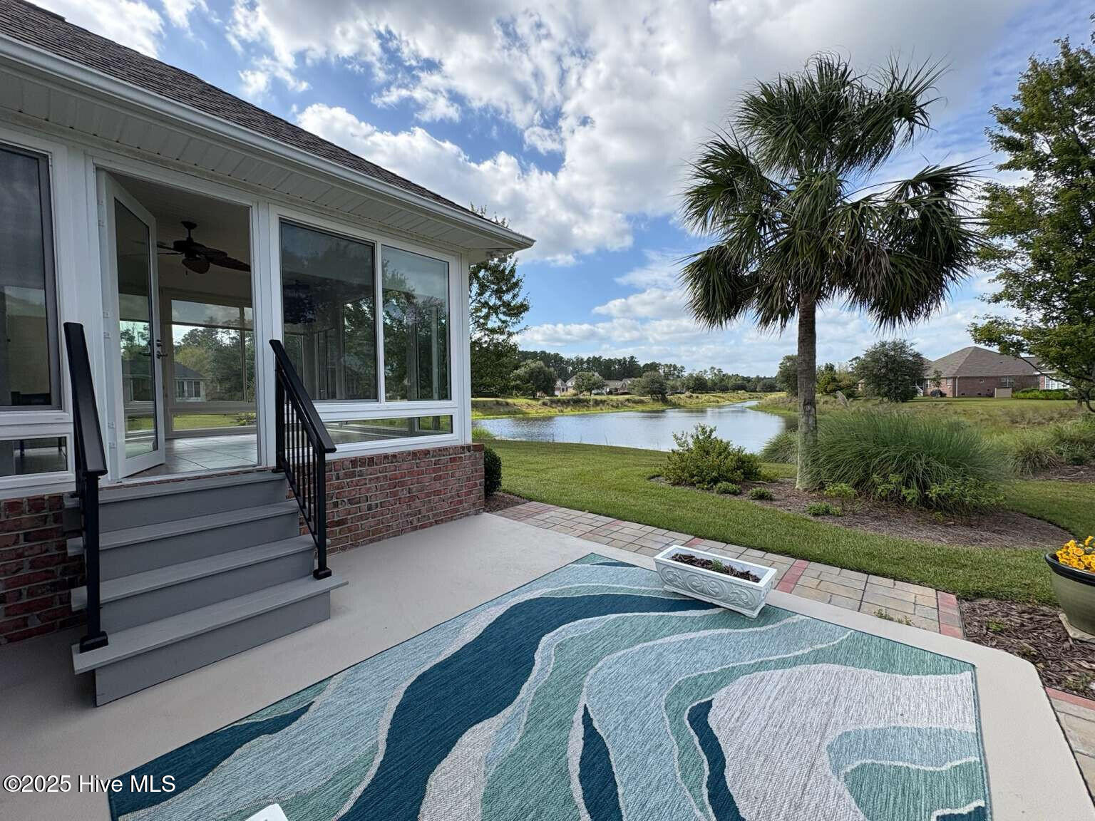 100534224 | Photo 24