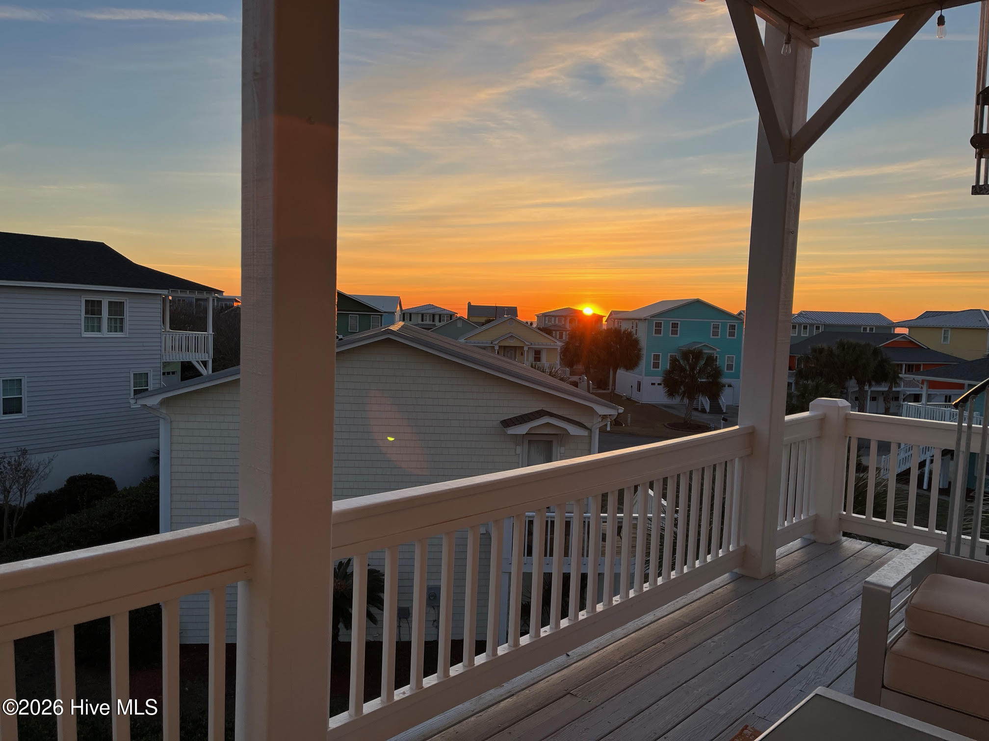 100552893 | Photo 13