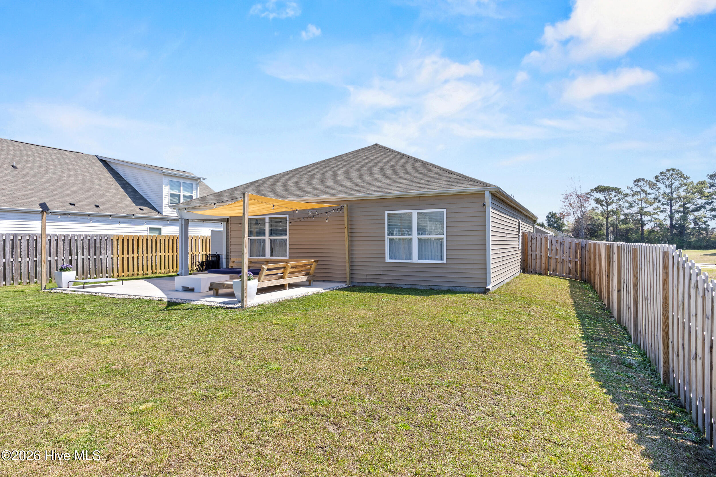 100562687 | Photo 40