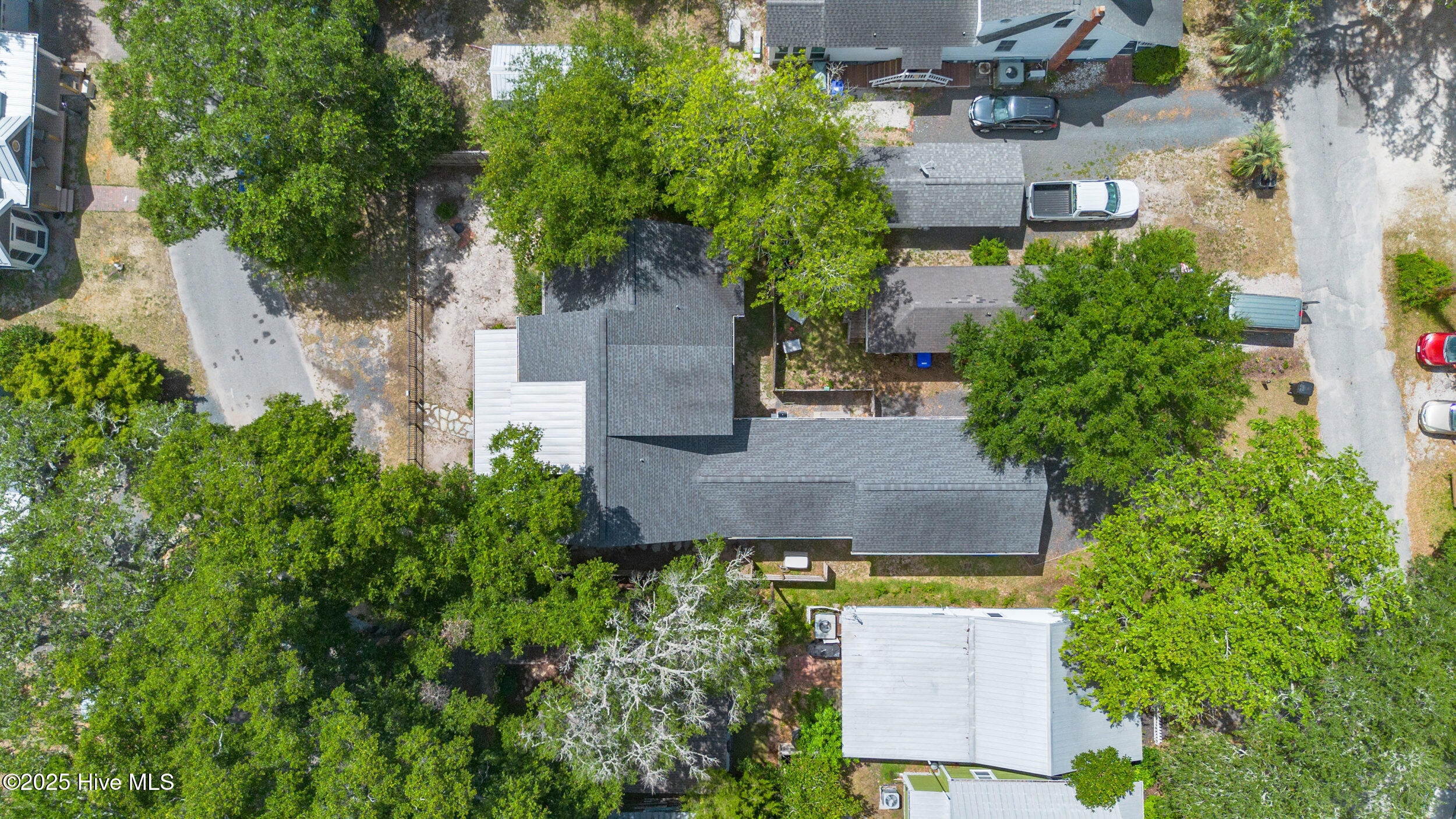 100516979 | Photo 53