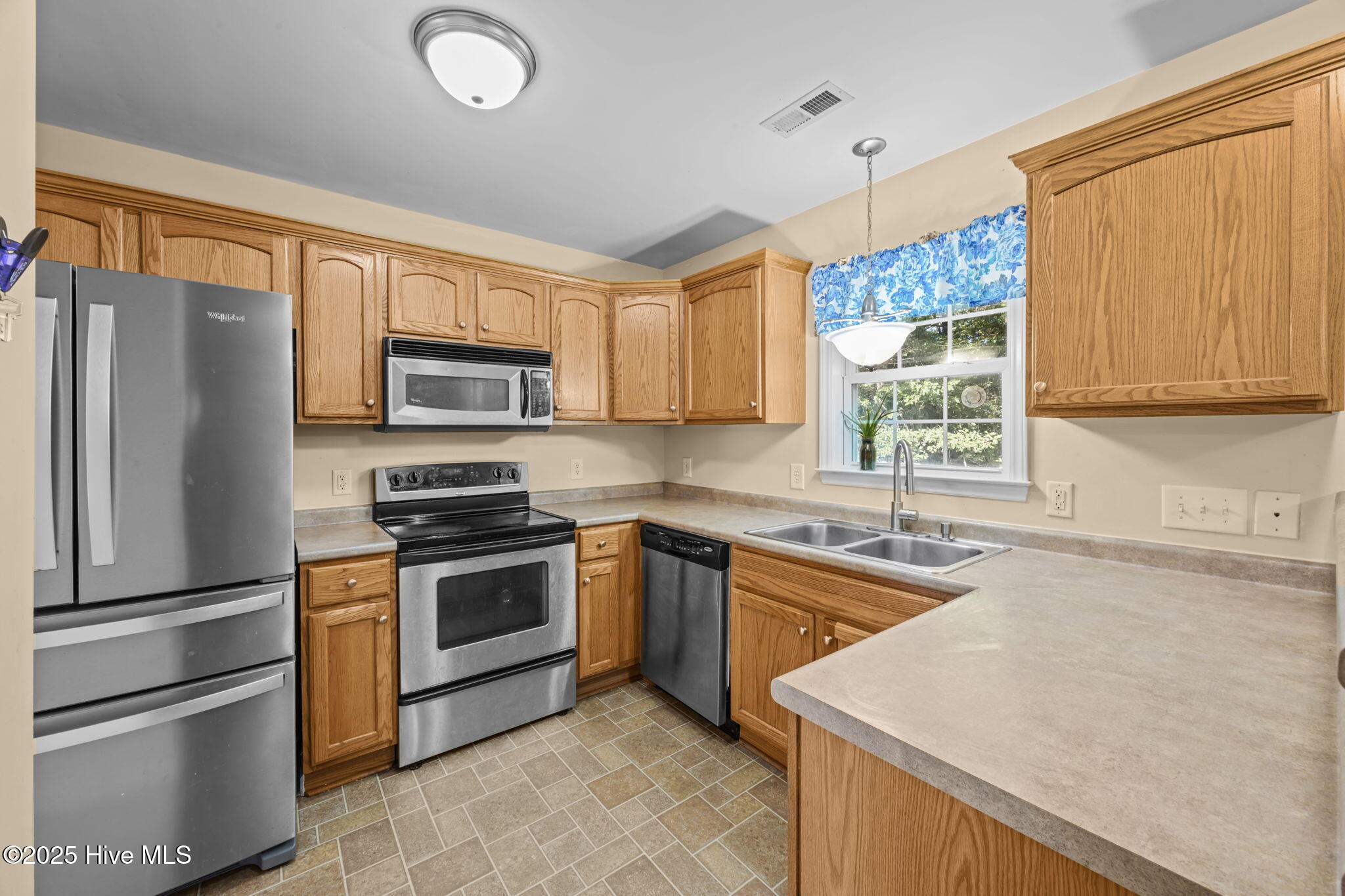 Homes for sale in Havelock, NC | 111 Twin Creek Ln, Havelock, NC 28532 | MLS# 100525597