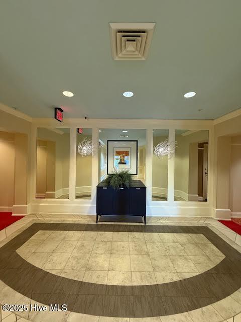 100537767 | Photo 44